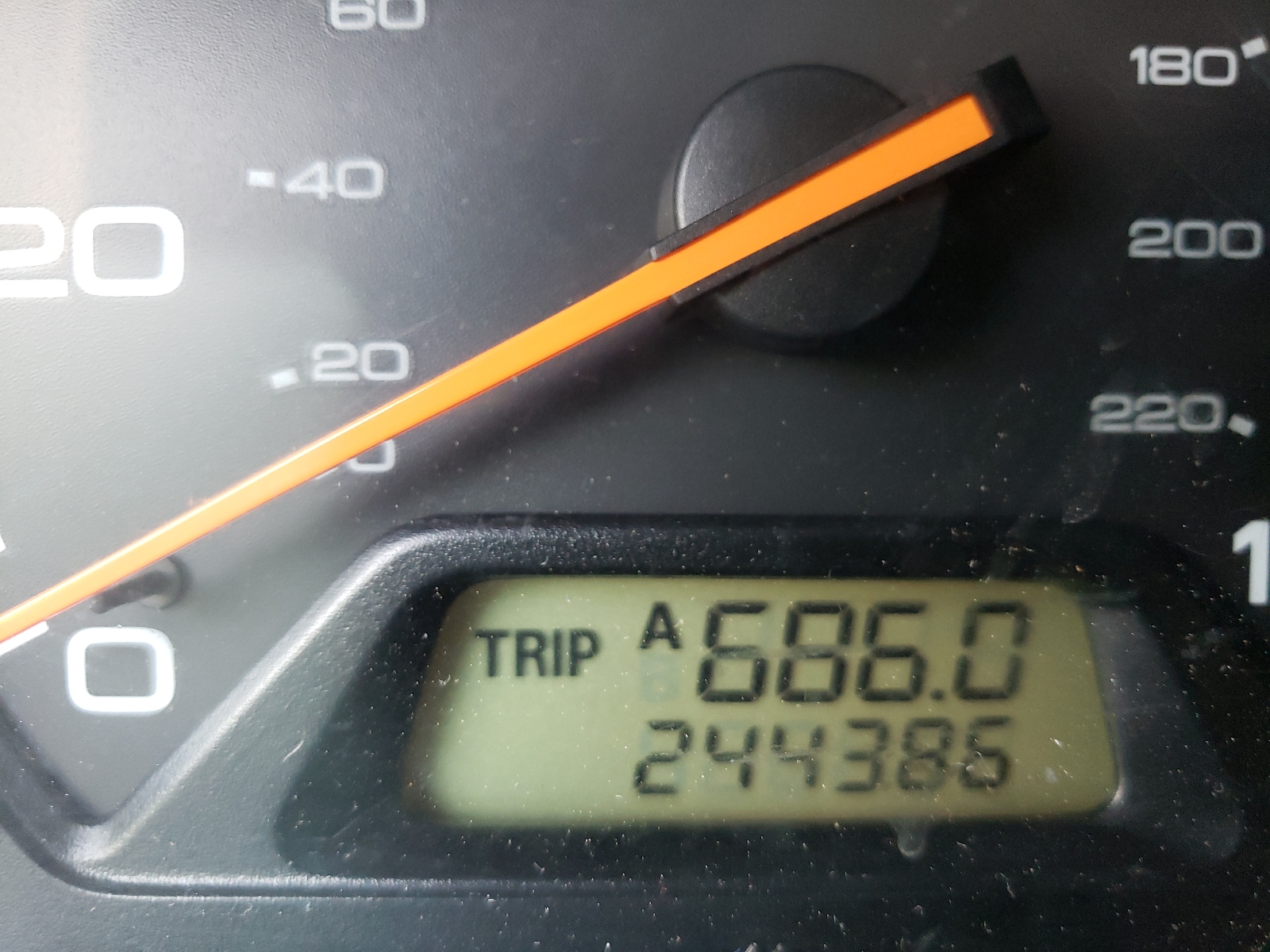 Photo 8 from auction – 2004 HONDA ODYSSEY EX with VIN 5FNRL18704B085984