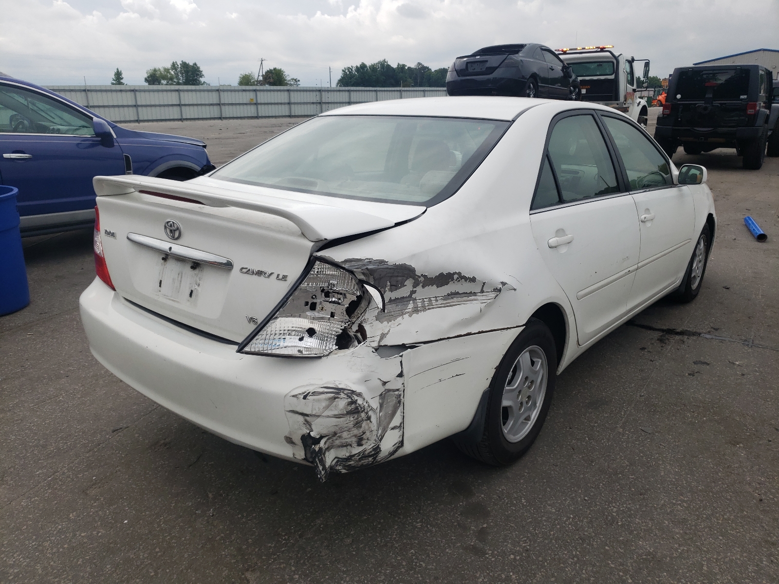 Photo 4 from auction – 2003 TOYOTA CAMRY LE with VIN 4T1BF32K53U041109