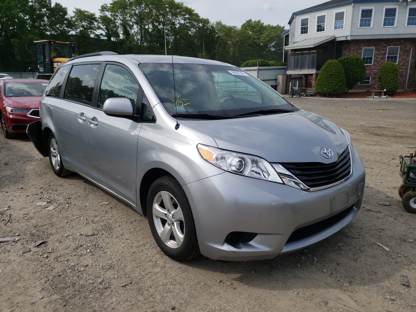 Photo 1 from auction – 2014 TOYOTA SIENNA CAR with VIN 5TDKK3DCXES436786