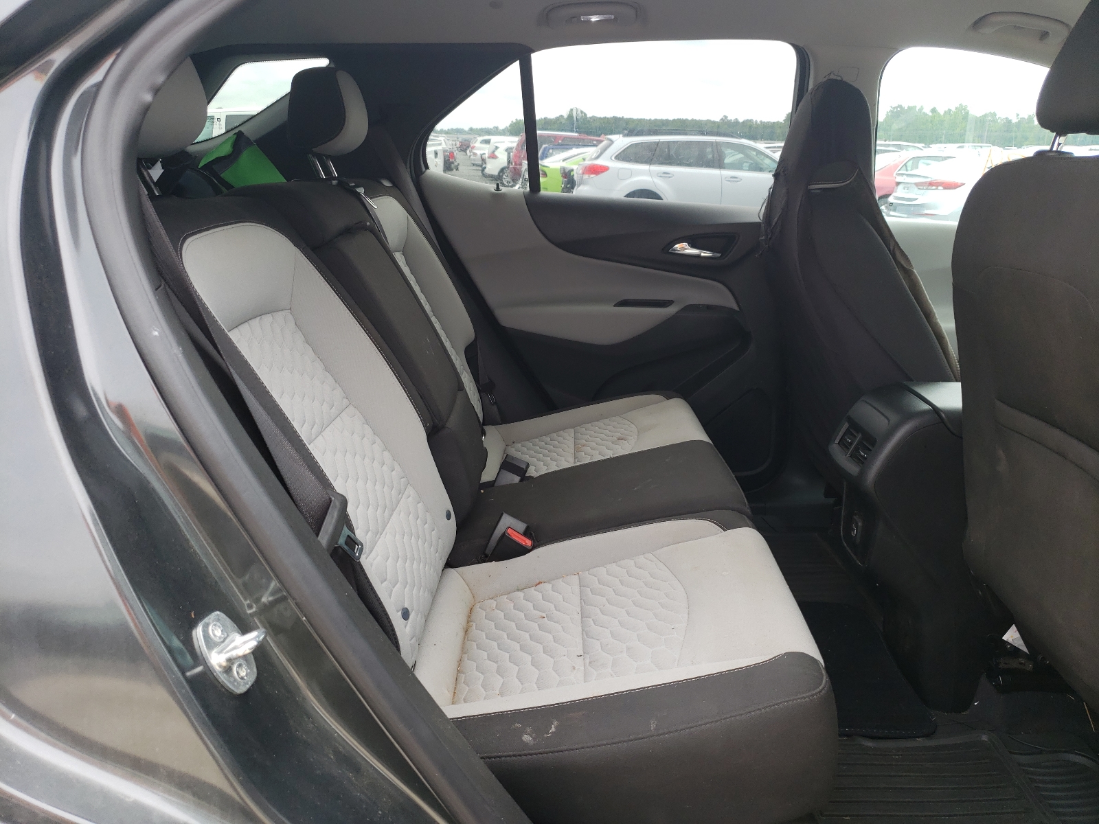 Photo 6 from auction – 2021 CHEVROLET EQUINOX LT with VIN 2GNAXJEV4M6126439