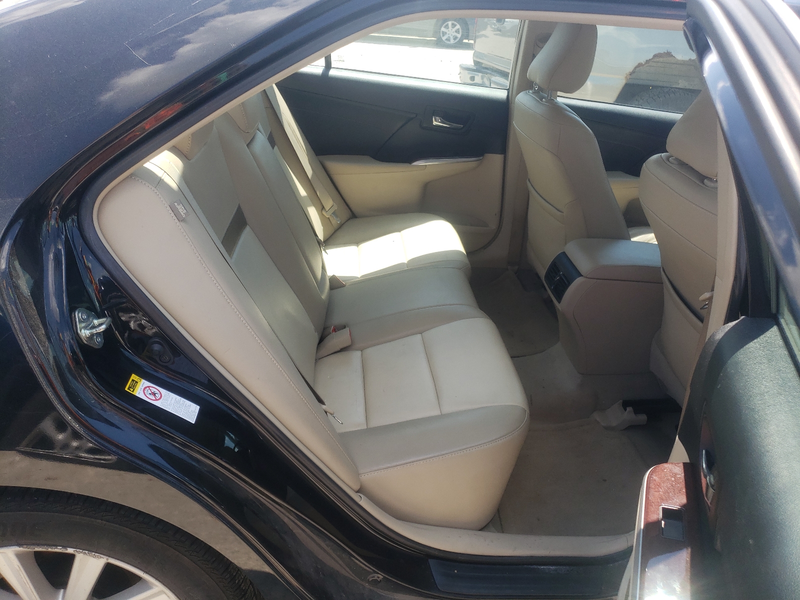 Photo 6 from auction – 2014 TOYOTA CAMRY L with VIN 4T4BF1FK8ER377036