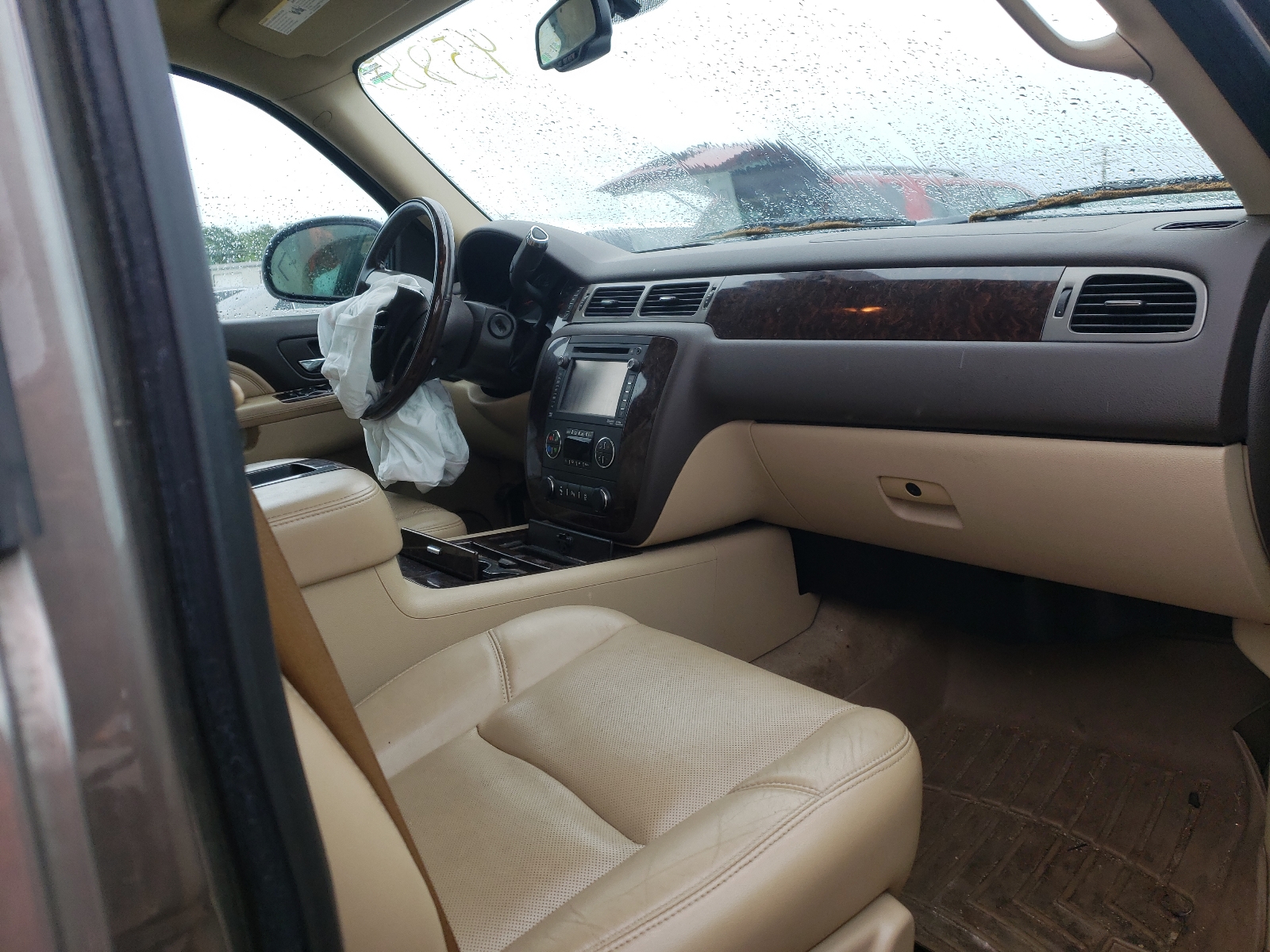 Photo 5 from auction – 2013 GMC YUKON XL D with VIN 1GKS2MEF6DR227822