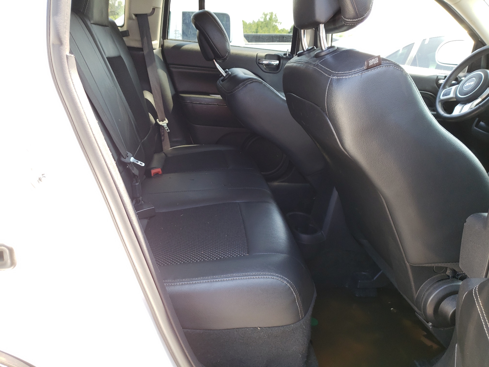 Photo 6 from auction – 2016 JEEP COMPASS LA with VIN 1C4NJDEB0GD685317