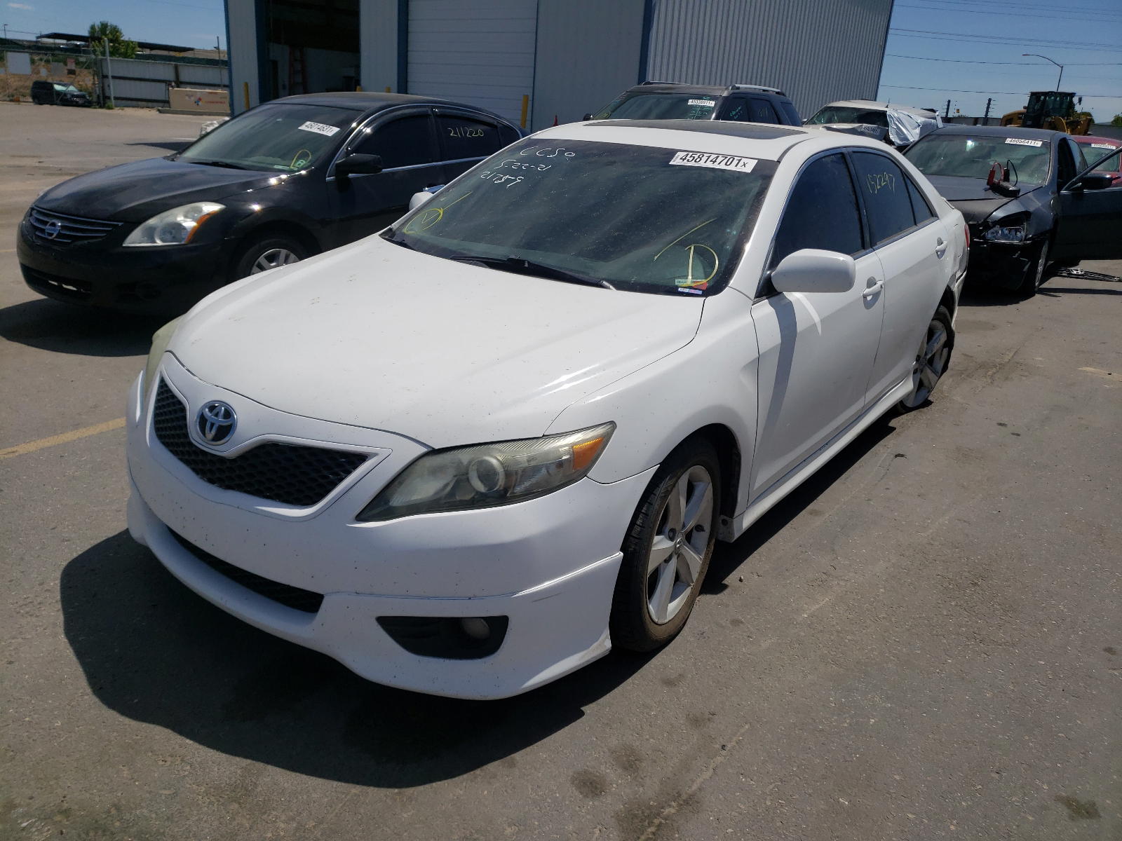 Photo 2 from auction – 2011 TOYOTA CAMRY BASE with VIN 4T1BF3EK5BU635175