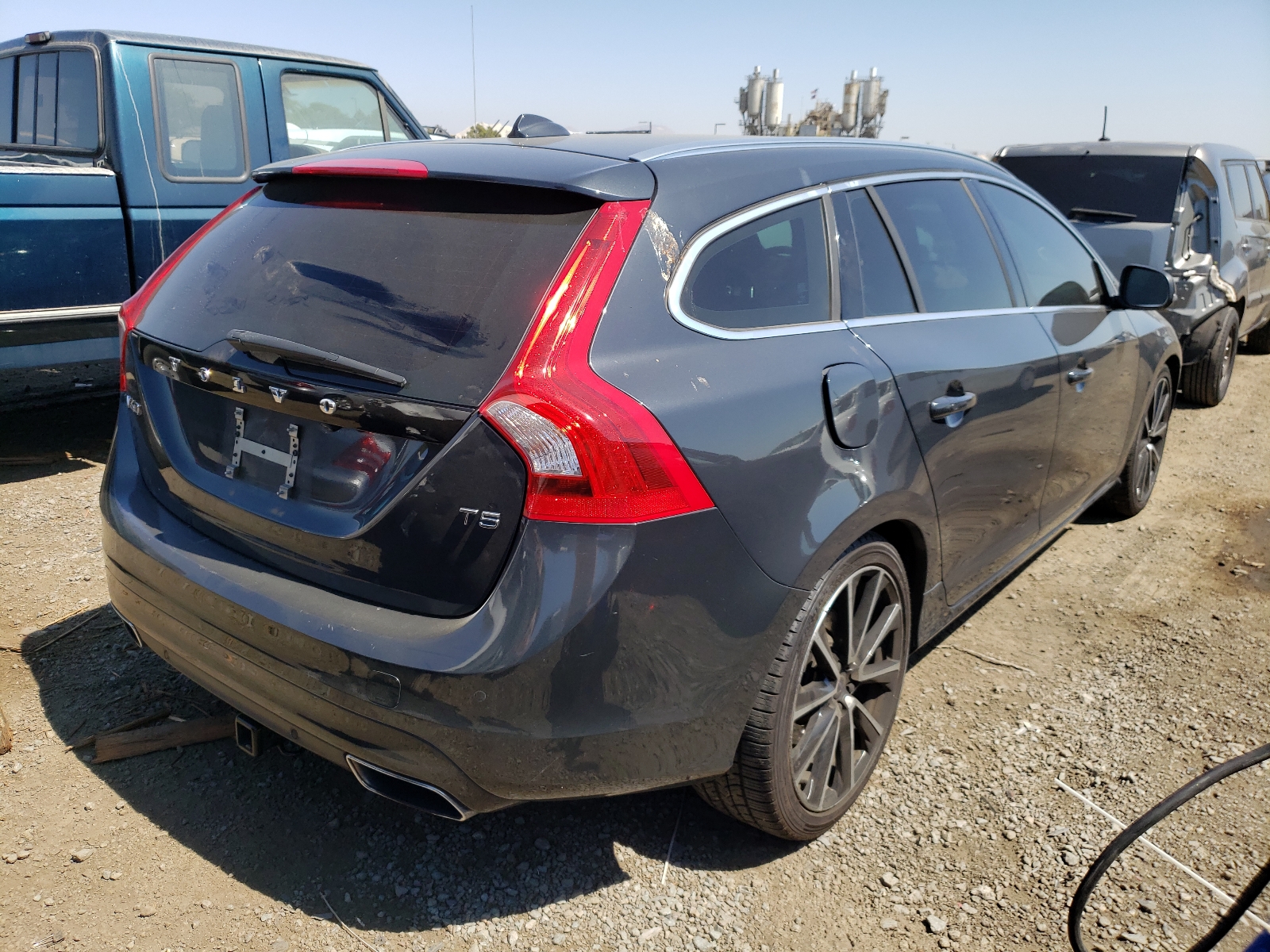 Photo 4 from auction – 2016 VOLVO V60 T5 PRE with VIN YV140MEK9G1304820
