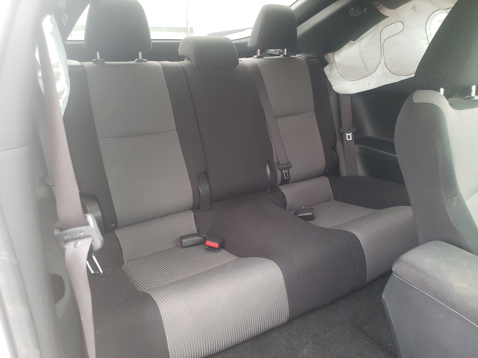 Photo 6 from auction – 2016 TOYOTA SCION TC with VIN JTKJF5C70GJ019315