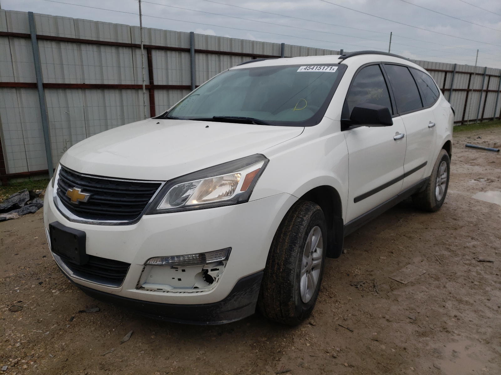 Photo 2 from auction – 2014 CHEVROLET TRAVERSE L with VIN 1GNKRFED5EJ228520