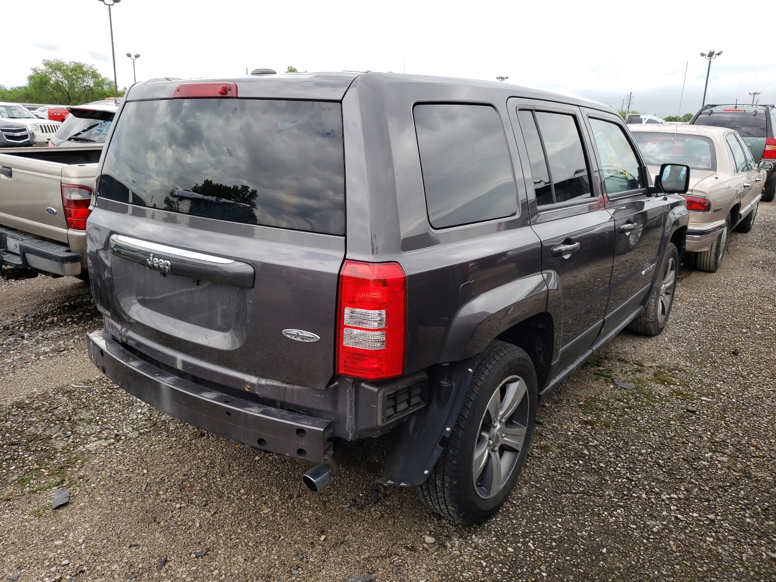 Photo 4 from auction – 2016 JEEP PATRIOT LA with VIN 1C4NJPFA5GD710235