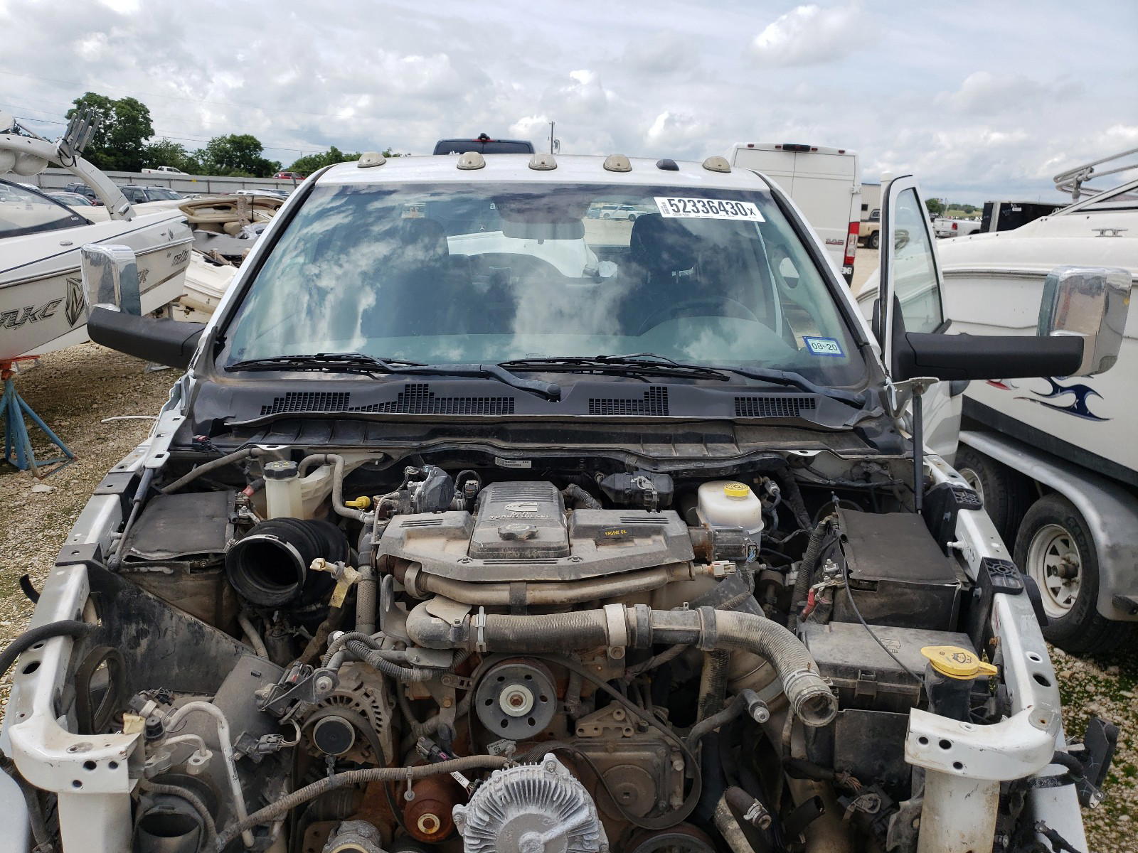 Photo 7 from auction – 2014 RAM 3500 ST with VIN 3C63RPGL9EG132437