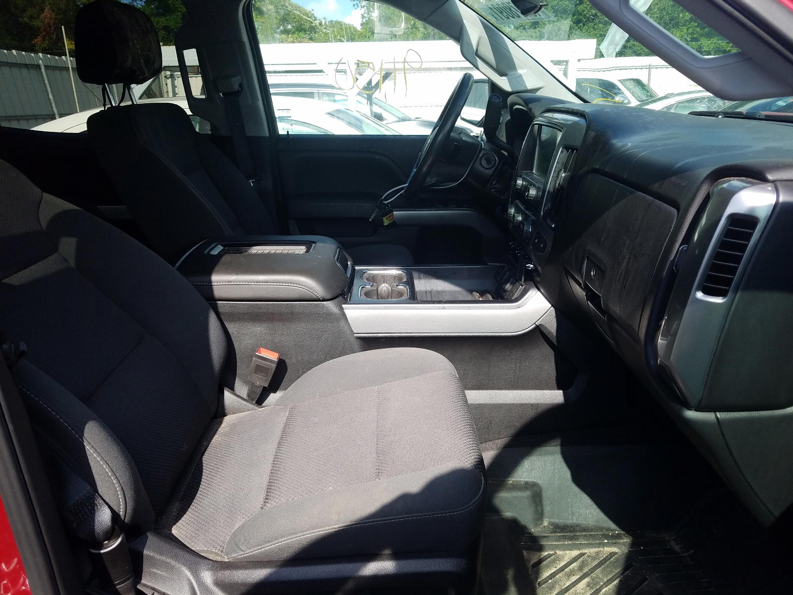 Photo 5 from auction – 2018 CHEVROLET SILVERADO with VIN 3GCUKREC7JG536718