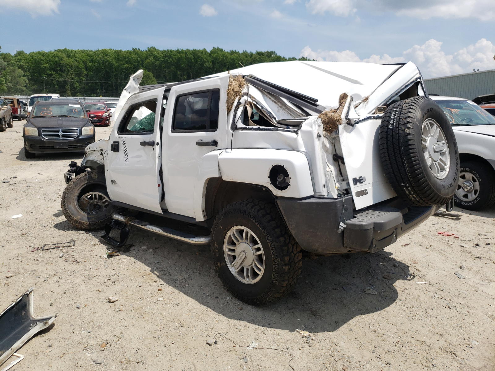 Photo 3 from auction – 2007 HUMMER H3 with VIN 5GTDN13E078254652