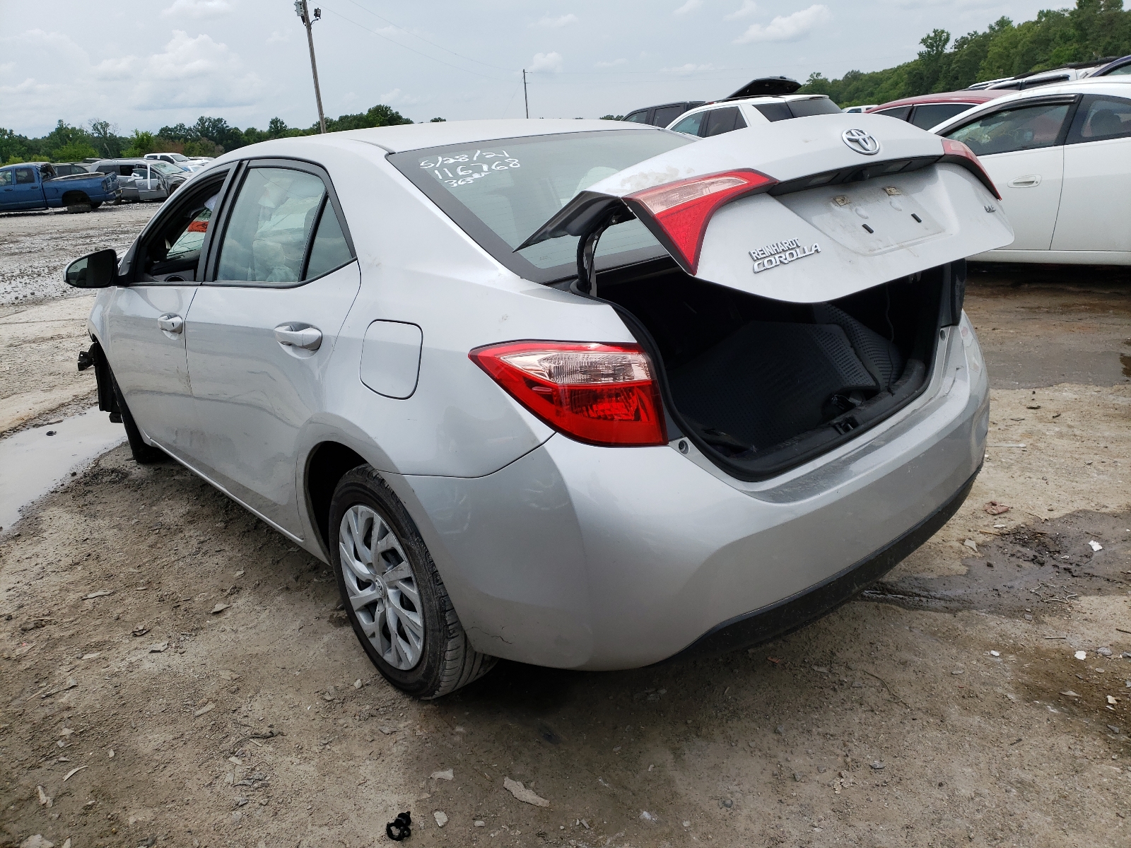 Photo 3 from auction – 2017 TOYOTA COROLLA L with VIN 5YFBURHE6HP711737
