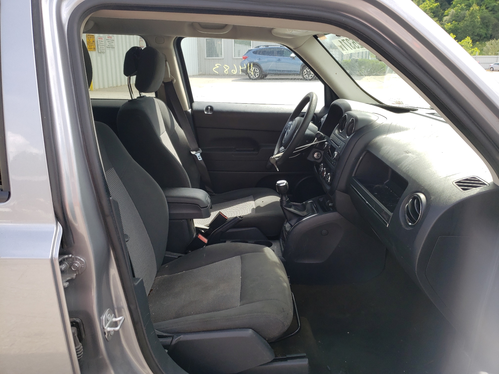 Photo 5 from auction – 2017 JEEP PATRIOT SP with VIN 1C4NJRBB7HD126480
