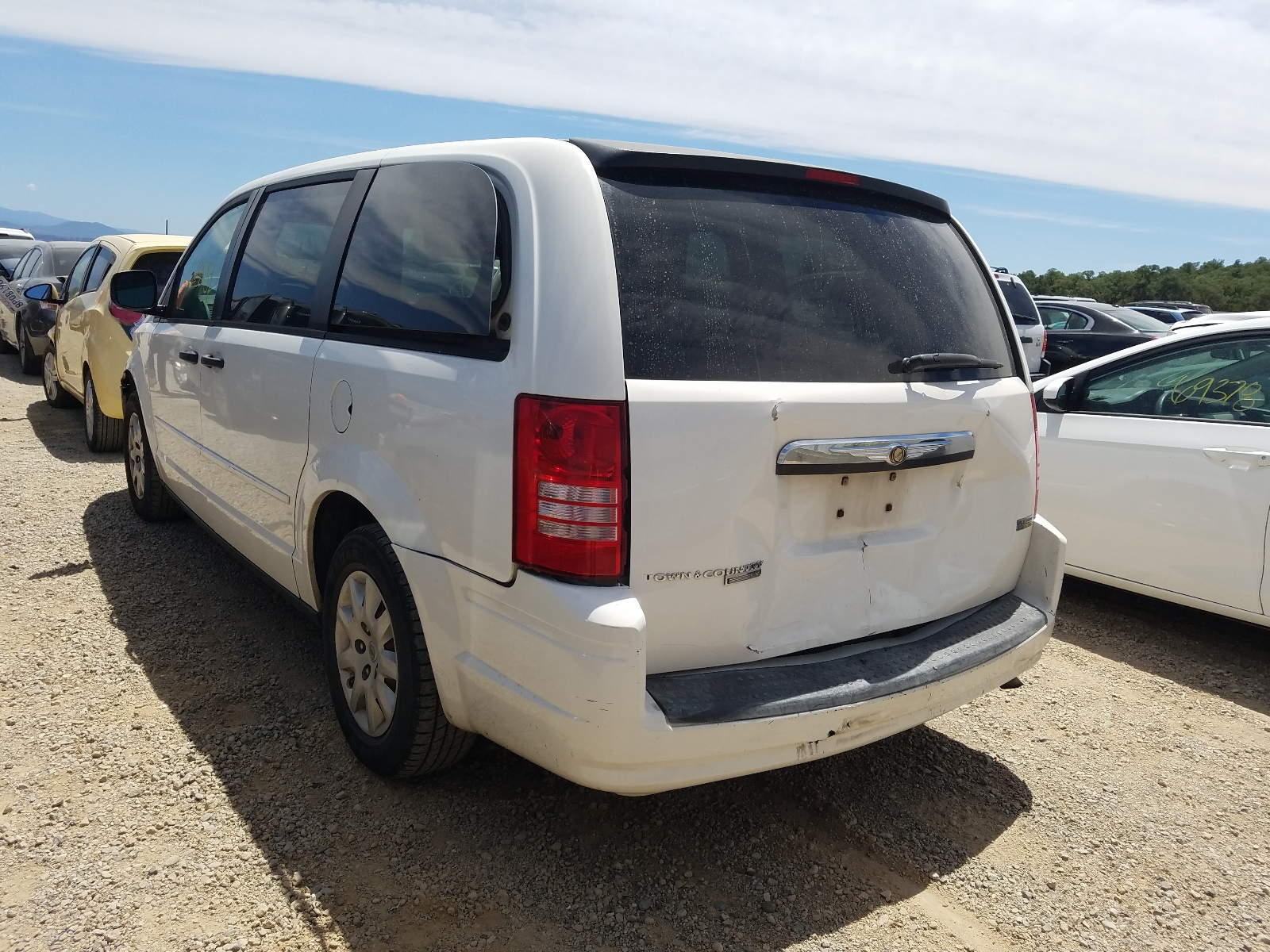 Photo 3 from auction – 2008 CHRYSLER TOWN & COU with VIN 2A8HR44HX8R816627