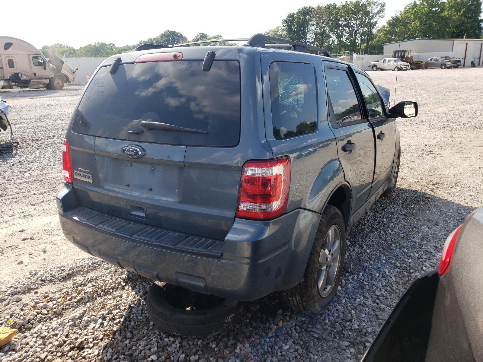 Photo 4 from auction – 2012 FORD ESCAPE XLT with VIN 1FMCU0D73CKB91314