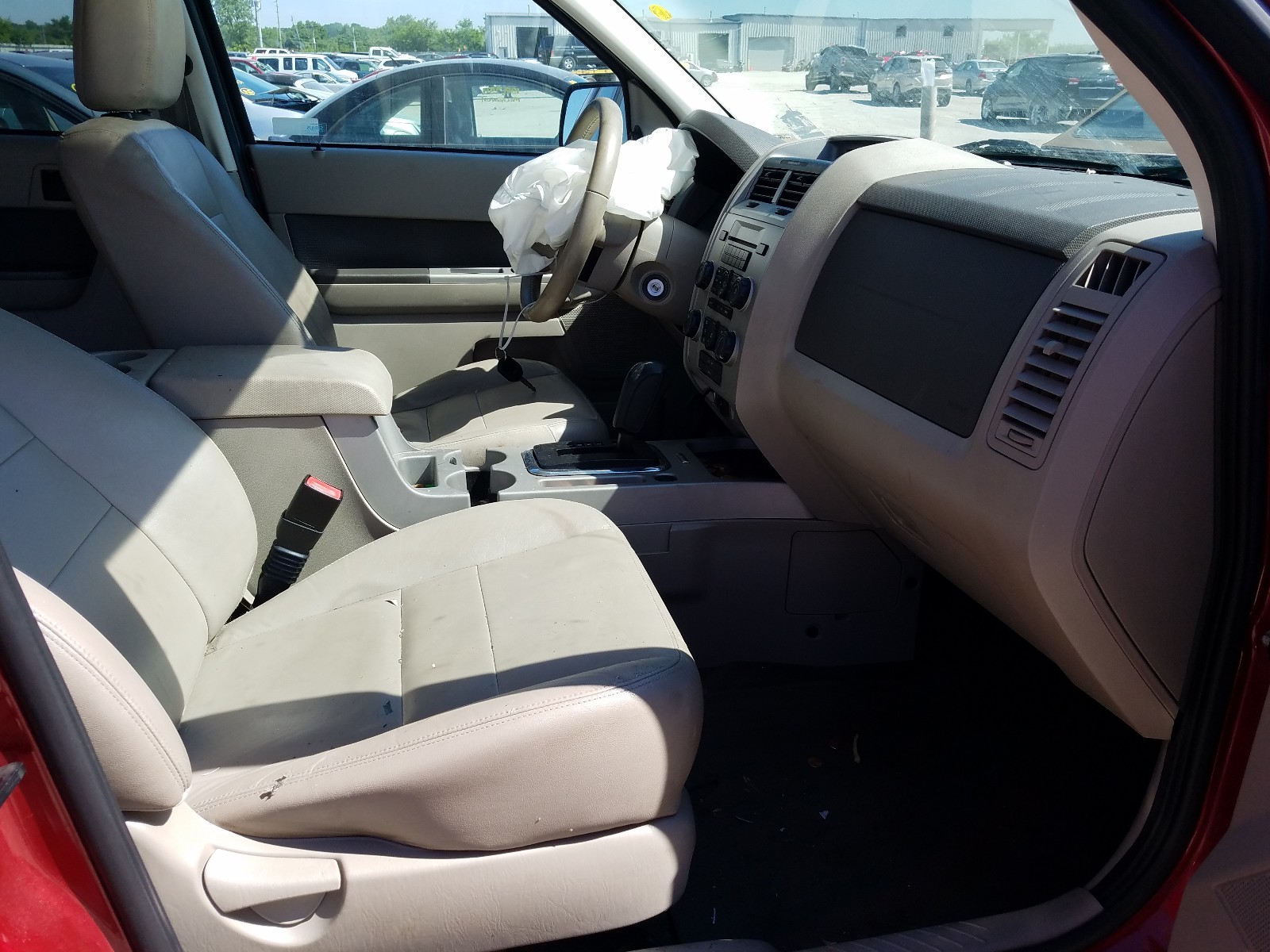 Photo 5 from auction – 2009 FORD ESCAPE XLT with VIN 1FMCU93G29KB96406