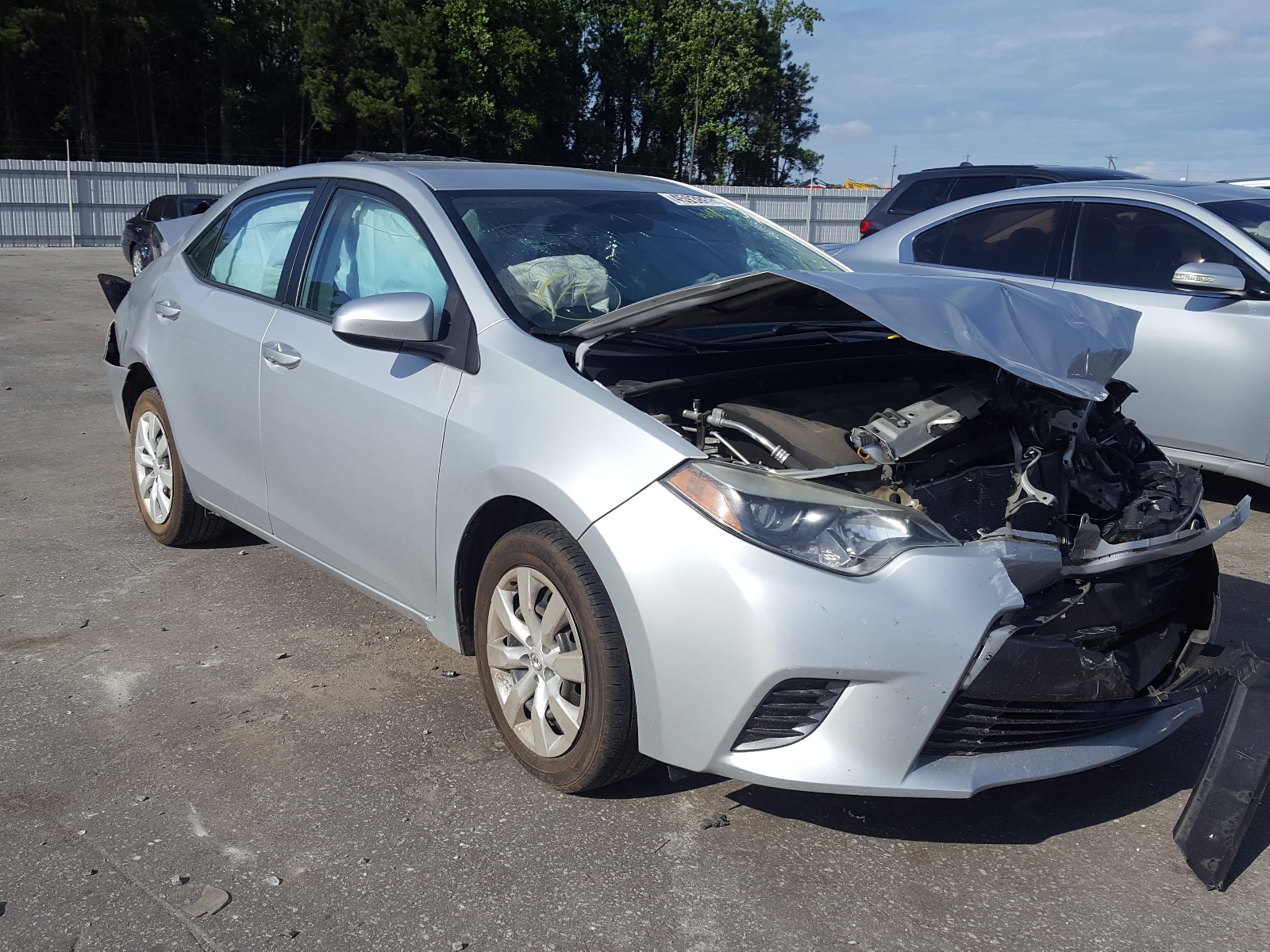 TOYOTA CAMRY 2015 with VIN 5YFBURHEXFP301701 - Photo from auction