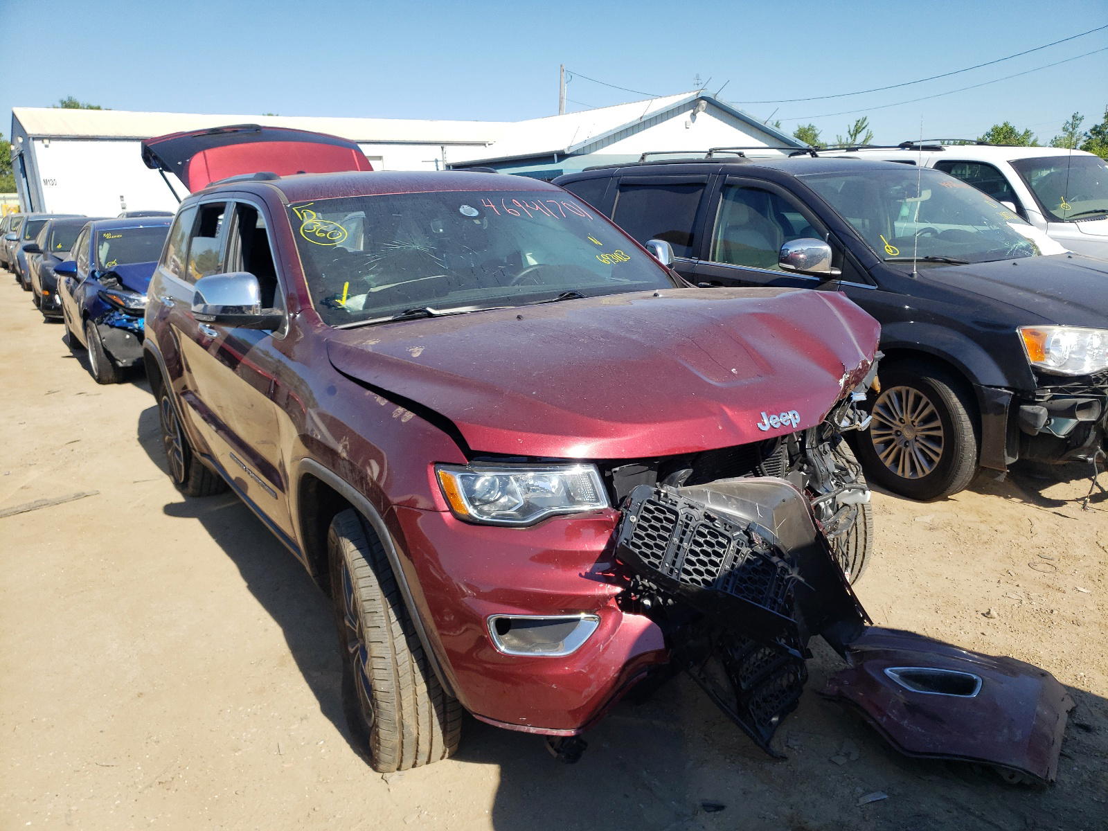 JEEP CHEROKEE 2019 with VIN 1C4RJFBG5KC693103 - Photo from auction