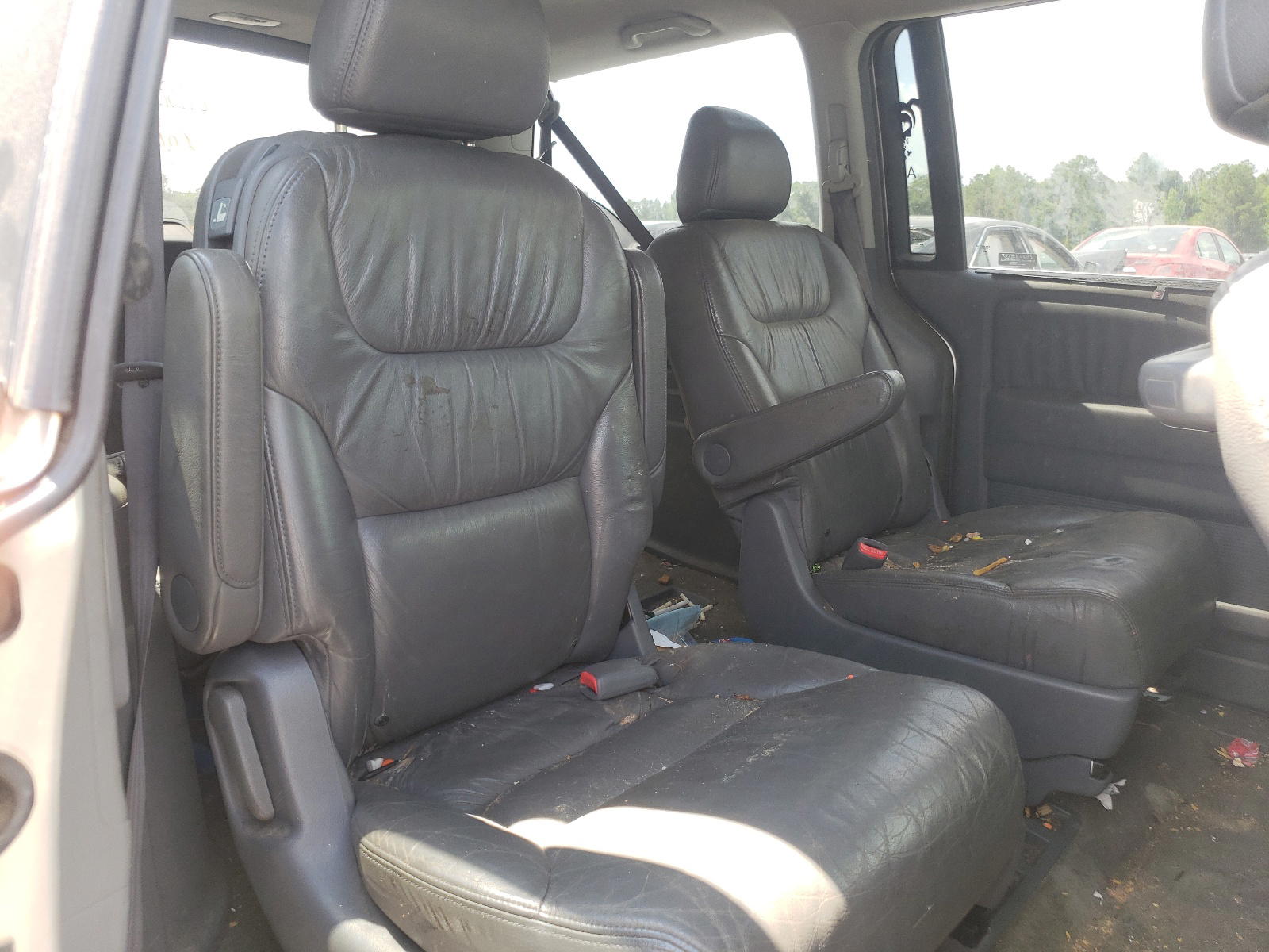 Photo 6 from auction – 2005 HONDA ODYSSEY EX with VIN 5FNRL38705B092138