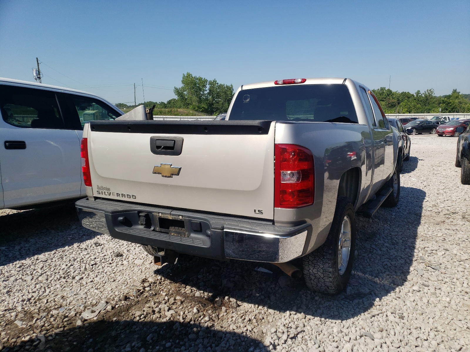 Photo 4 from auction – 2007 CHEVROLET SILVERADO with VIN 1GCEC19J27Z505610