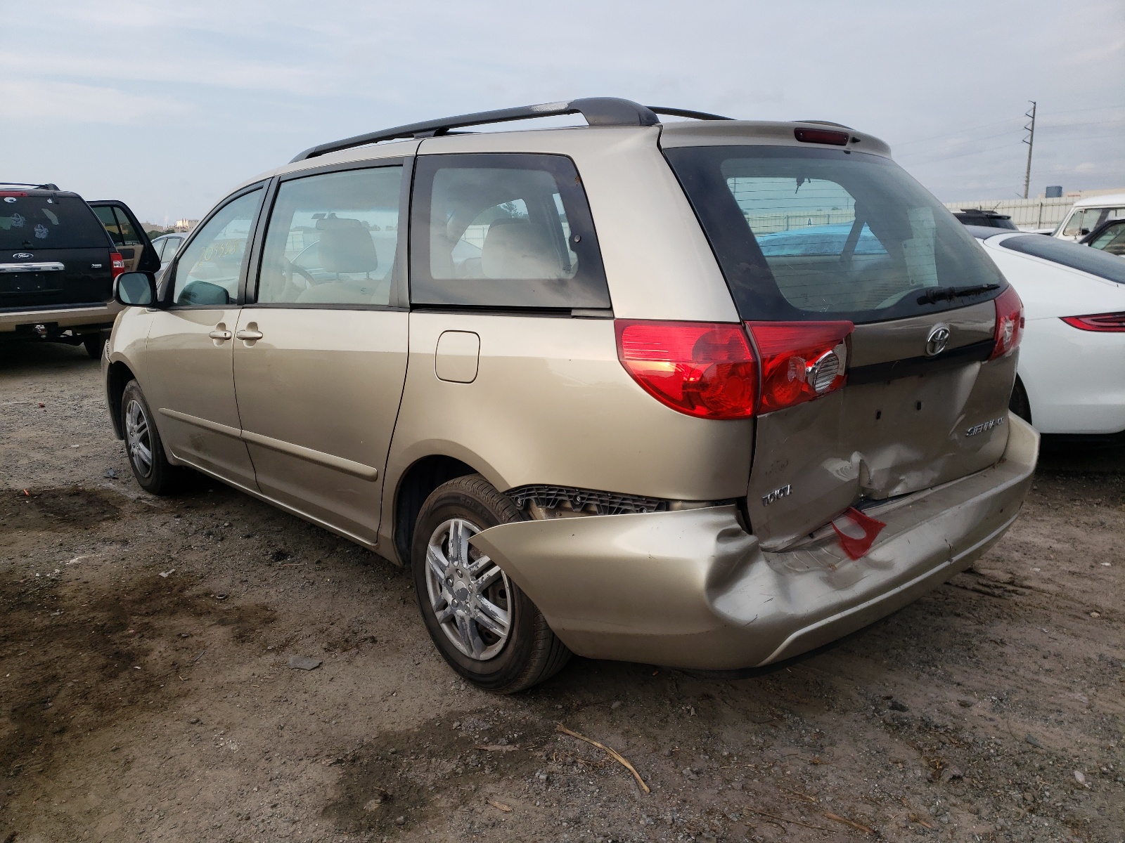 Photo 3 from auction – 2006 TOYOTA SIENNA CE with VIN 5TDZA23C06S474638