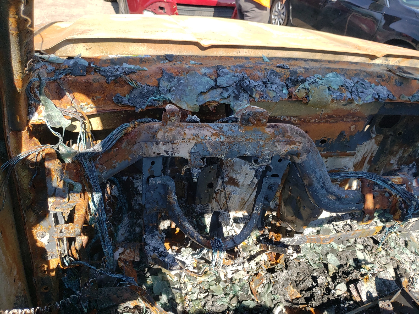 Photo 8 from auction – 2011 CHEVROLET SILVERADO with VIN 1GCNKPE05BZ448377
