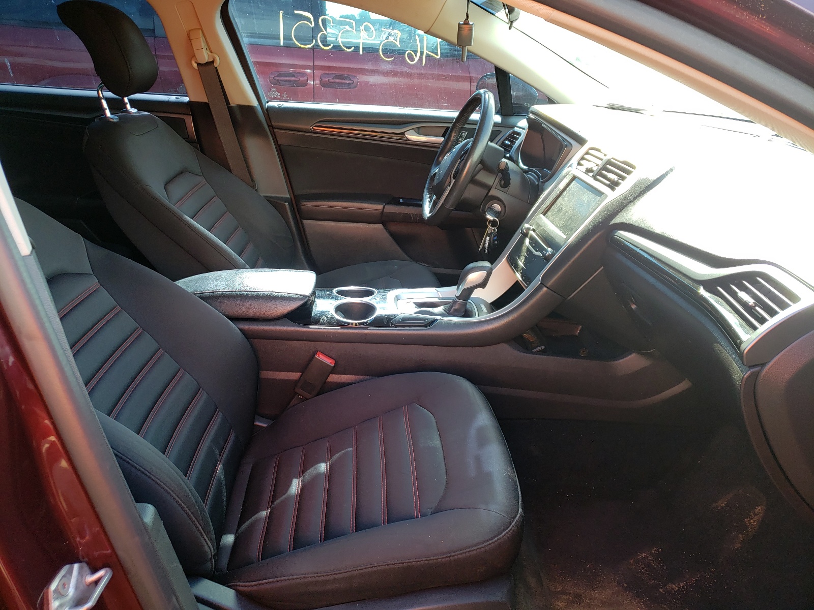 Photo 5 from auction – 2013 FORD FUSION SE with VIN 3FA6P0HR2DR384190