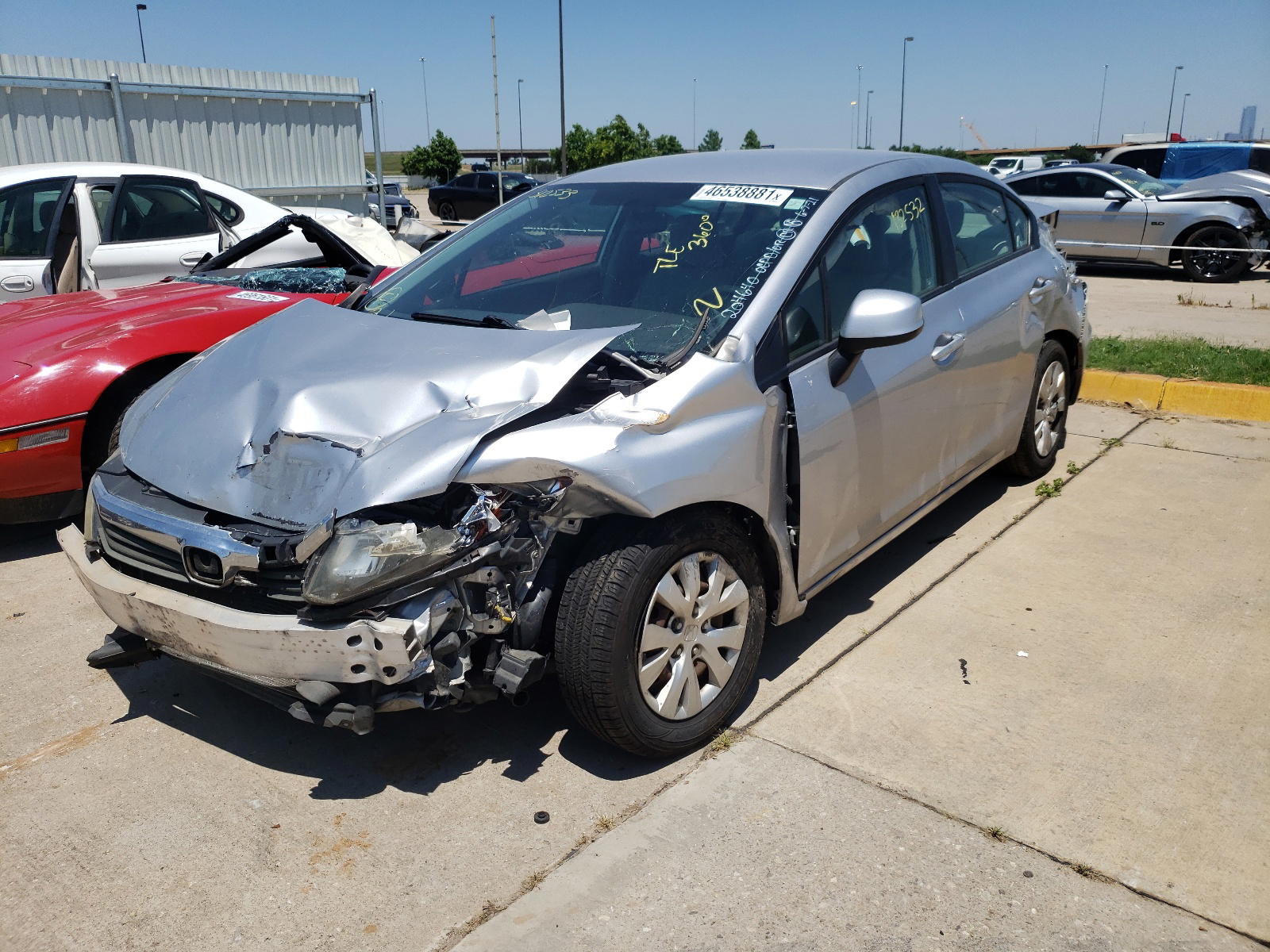 Photo 2 from auction – 2012 HONDA CIVIC LX with VIN 19XFB2F56CE312533