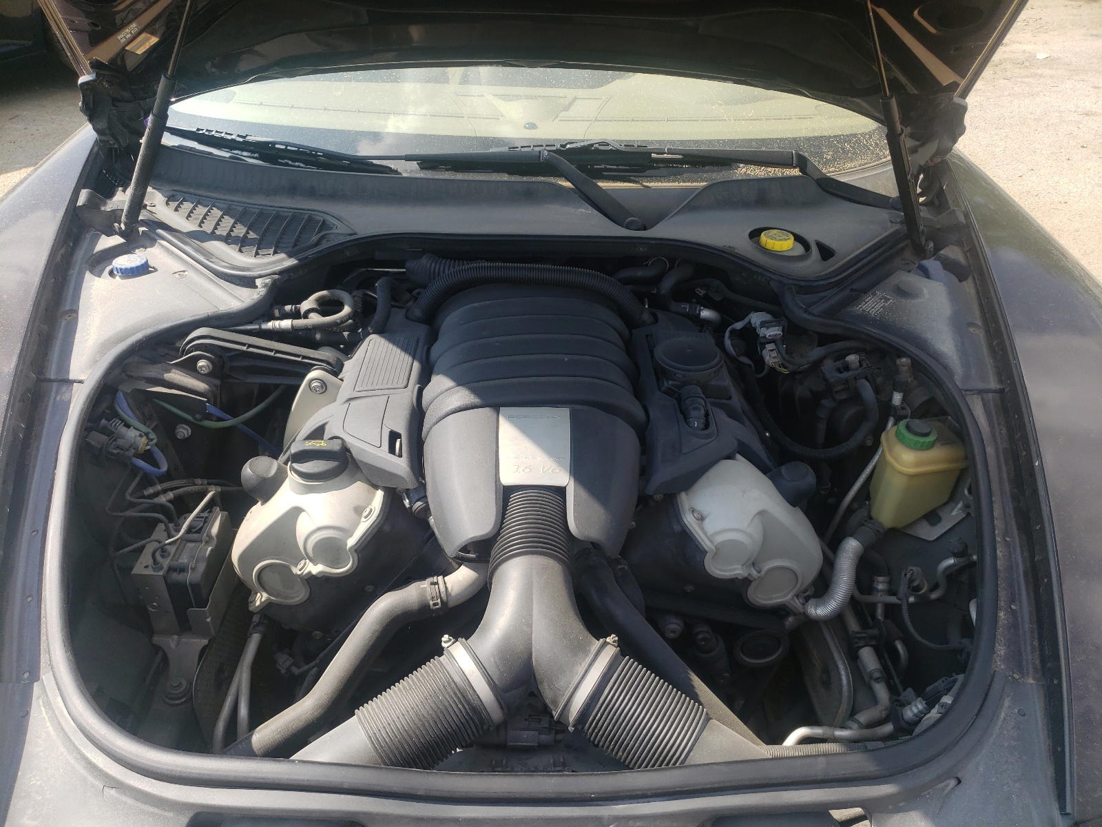 Photo 7 from auction – 2011 PORSCHE PANAMERA 2 with VIN WP0AA2A7XBL010948