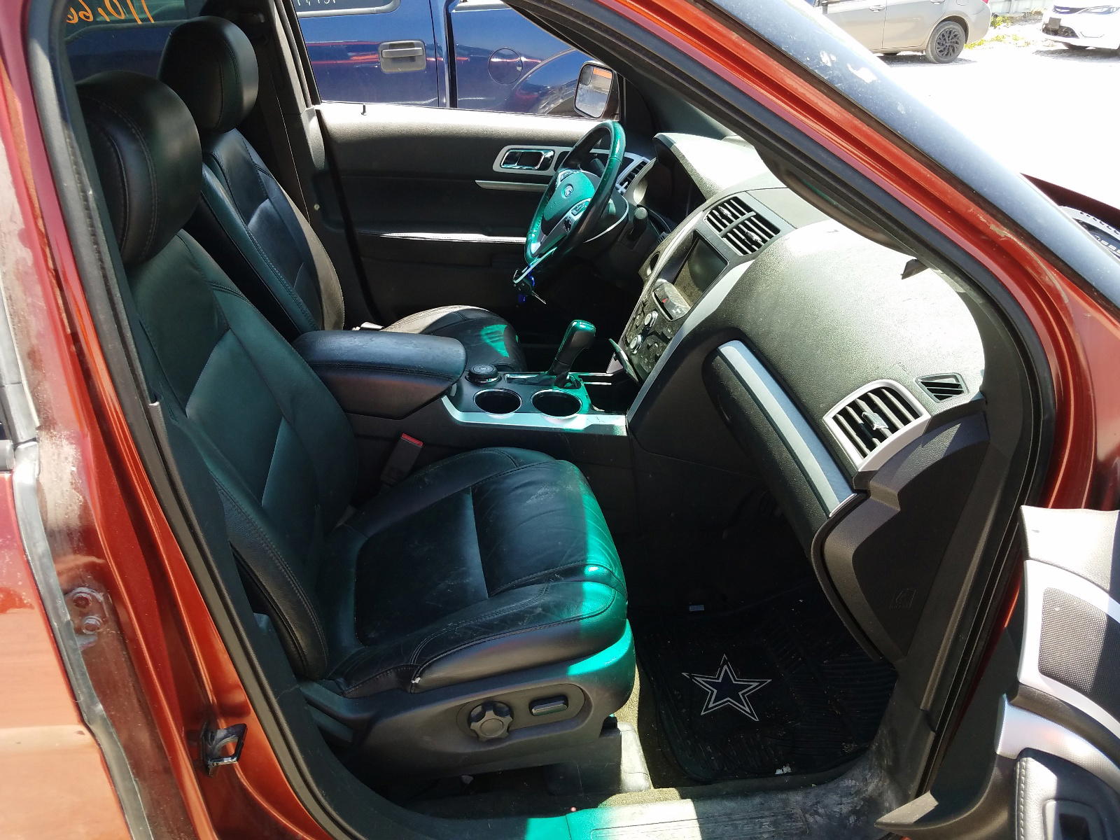Photo 5 from auction – 2014 FORD EXPLORER X with VIN 1FM5K8D88EGA37631