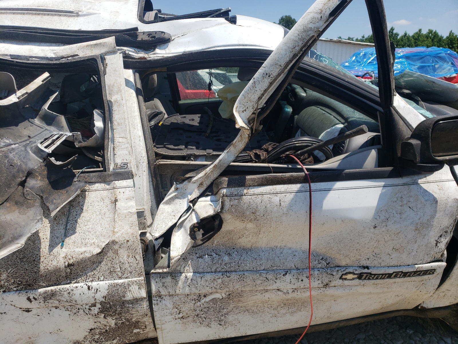 Photo 5 from auction – 2002 CHEVROLET TRAILBLAZE with VIN 1GNDT13S822296007