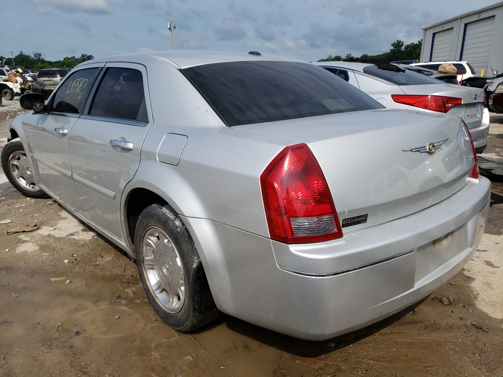 Photo 3 from auction – 2007 CHRYSLER 300 TOURIN with VIN 2C3KA53G37H722200