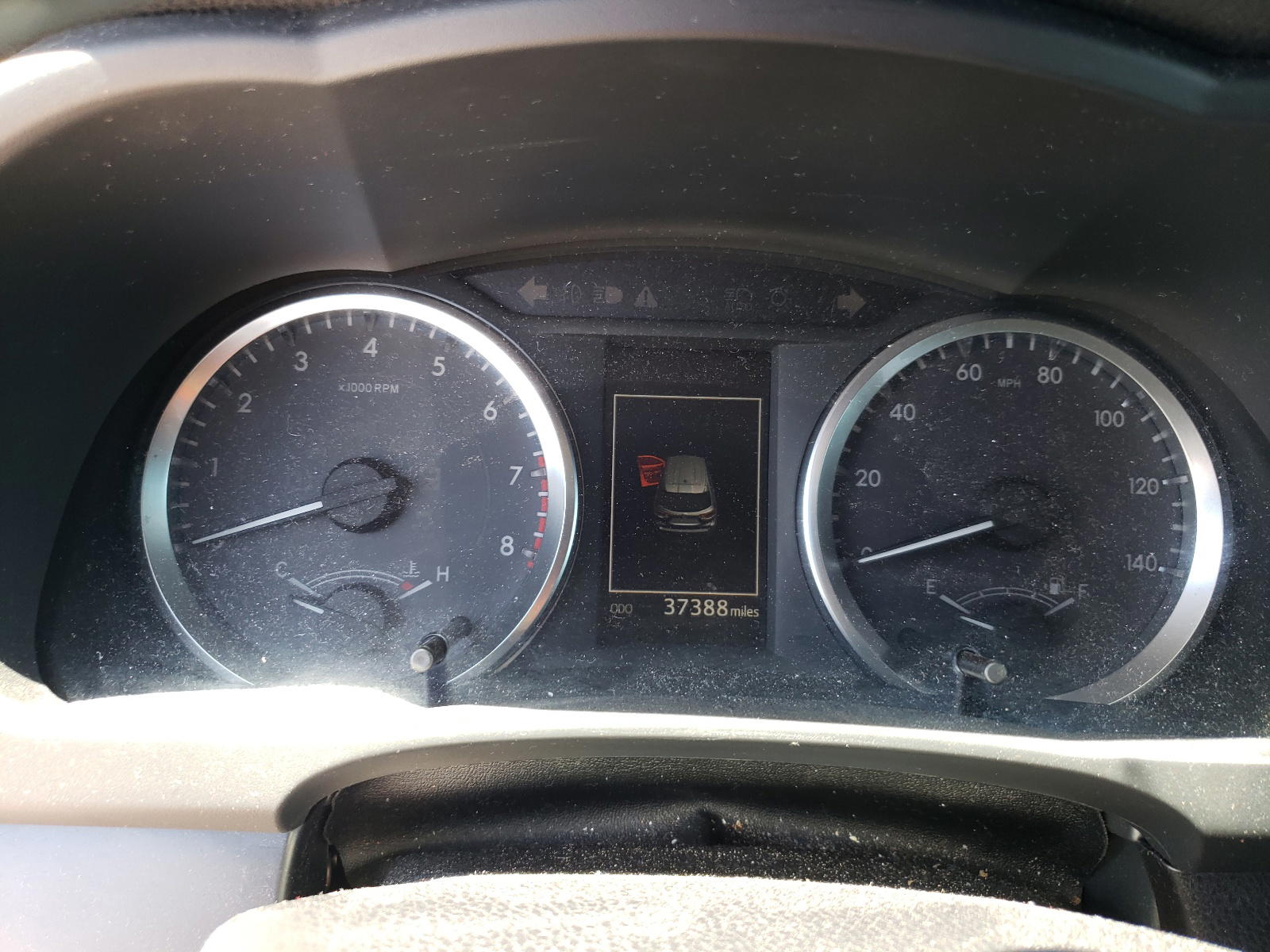 Photo 8 from auction – 2019 TOYOTA HIGHLANDER with VIN 5TDZZRFH9KS339175