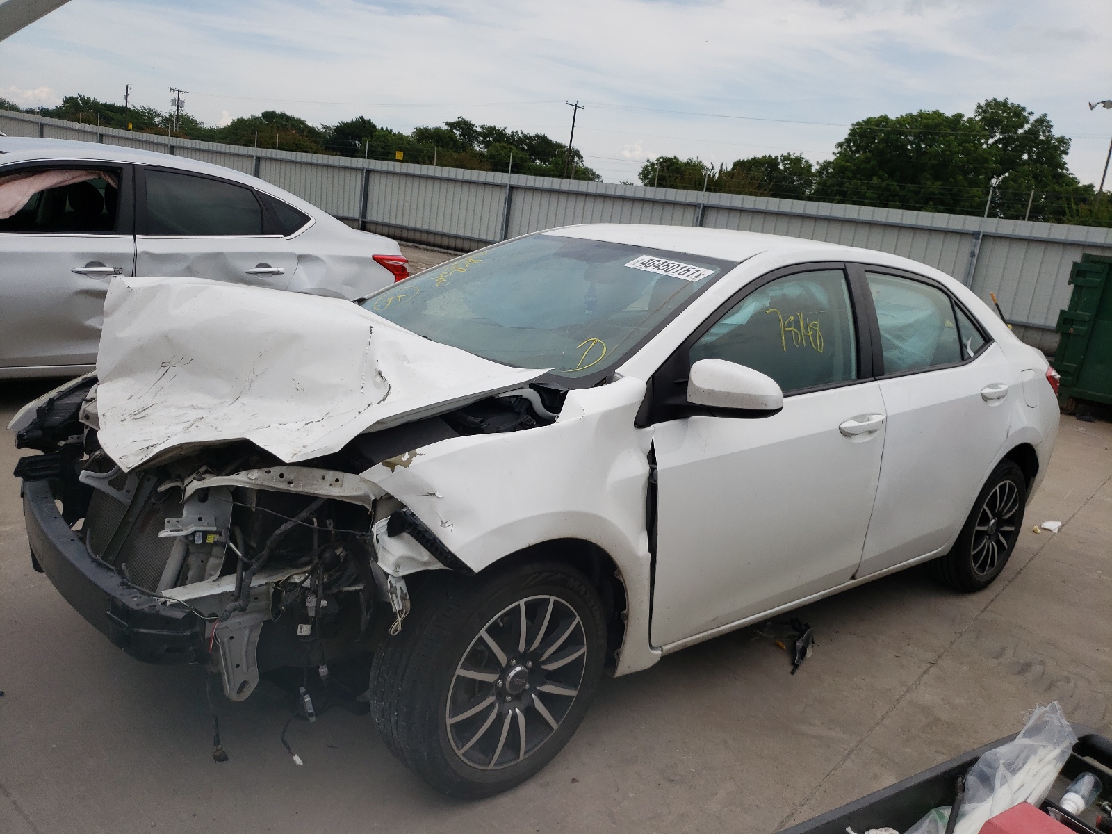Photo 2 from auction – 2014 TOYOTA COROLLA L with VIN 5YFBURHE5EP096187