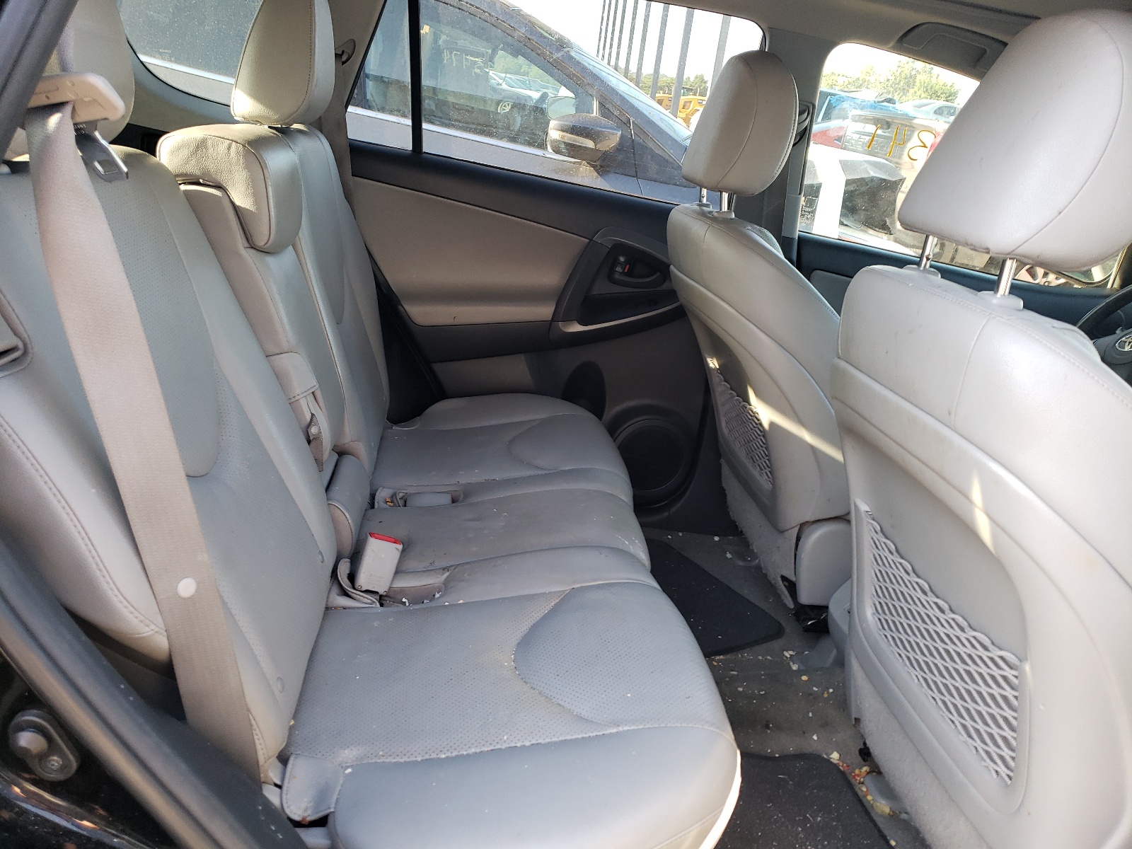 Photo 18 from auction – 2012 TOYOTA RAV4 LIMIT with VIN JTMYF4DVXC5047378
