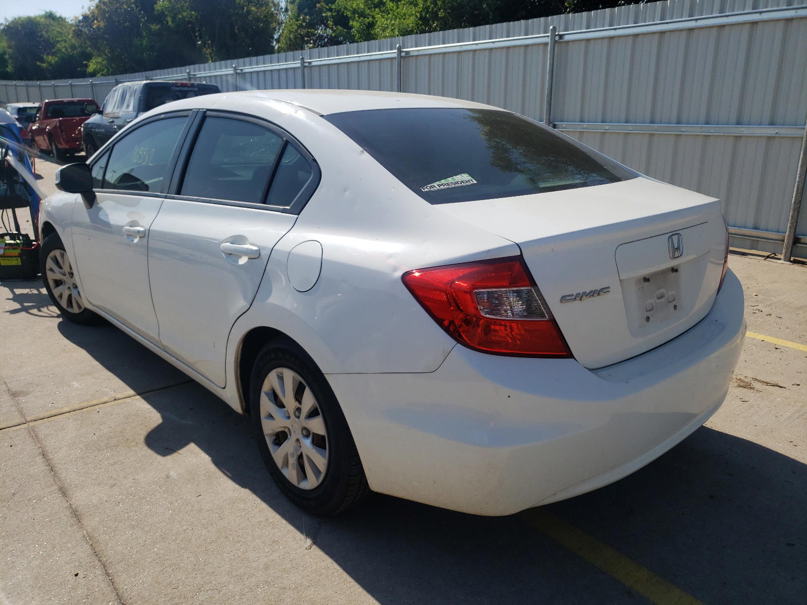 Photo 3 from auction – 2012 HONDA CIVIC LX with VIN 2HGFB2F57CH558383