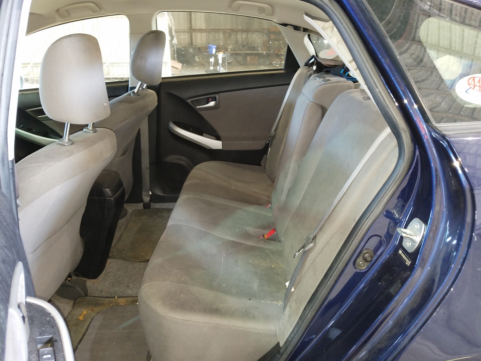 Photo 5 from auction – 2012 TOYOTA PRIUS with VIN JTDKN3DU9C1505297