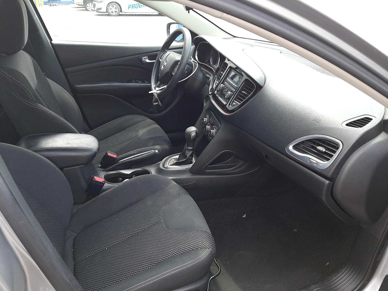 Photo 5 from auction – 2015 DODGE DART SXT with VIN 1C3CDFBB7FD432237