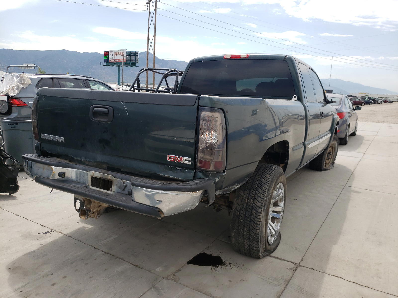Photo 4 from auction – 2003 GMC SIERA with VIN 1GTEK19T73E379623