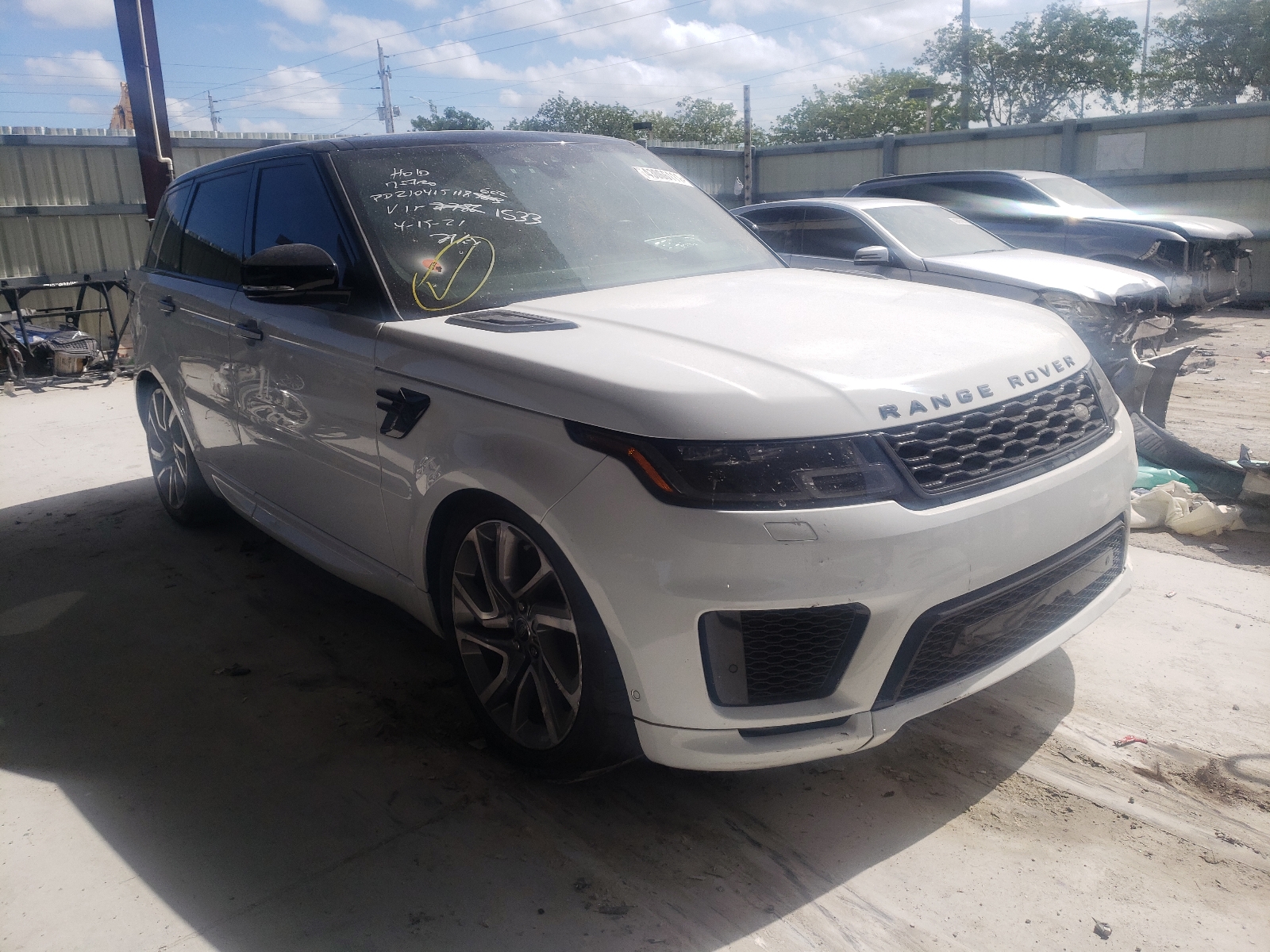 Photo 1 from auction – 2019 LAND ROVER RANGE ROVE with VIN SALWV2SV4KA421533