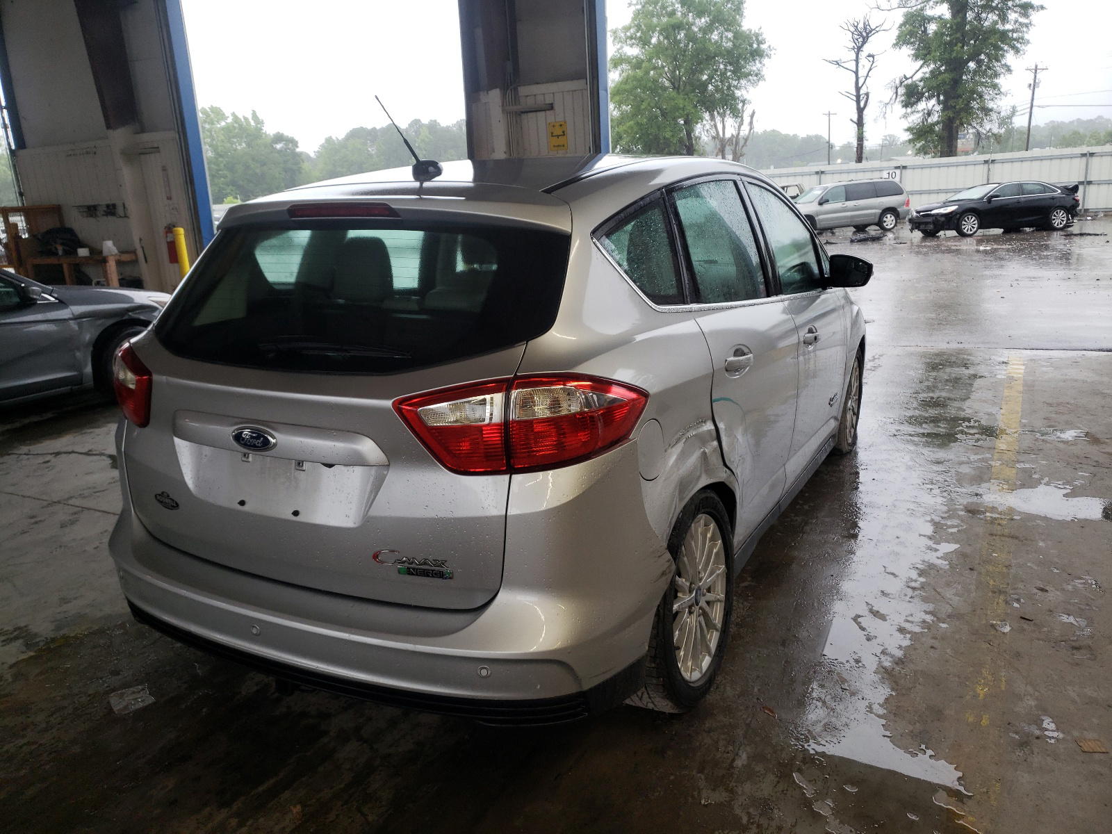 Photo 4 from auction – 2013 FORD C-MAX PREM with VIN 1FADP5CUXDL550924