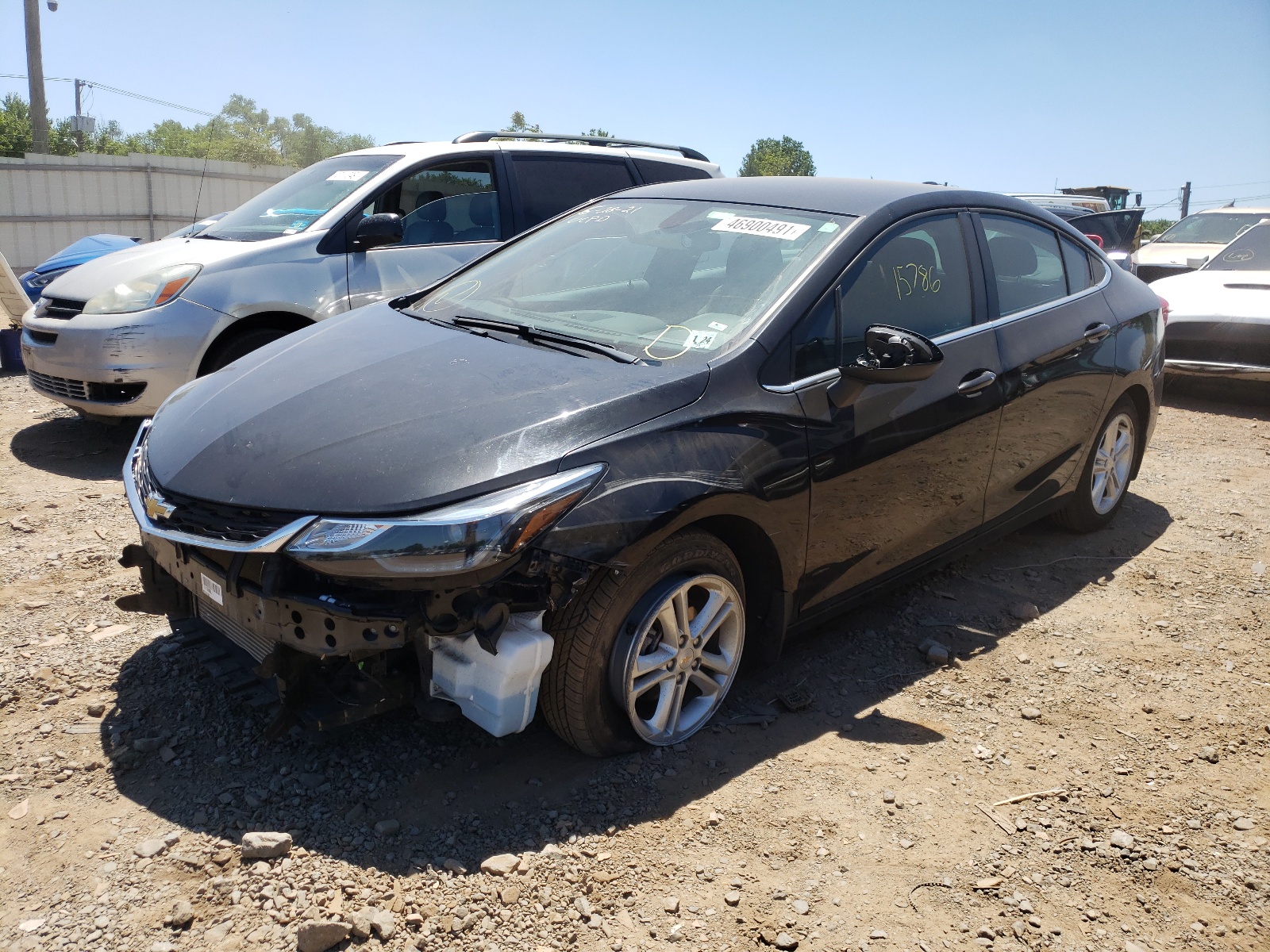 Photo 2 from auction – 2018 CHEVROLET CRUZE with VIN 1G1BE5SM9J7185870