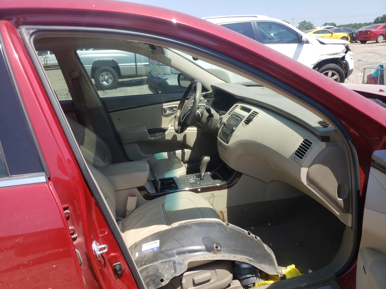 Photo 5 from auction – 2011 HYUNDAI AZERA GLS with VIN KMHFC4DF4BA544307
