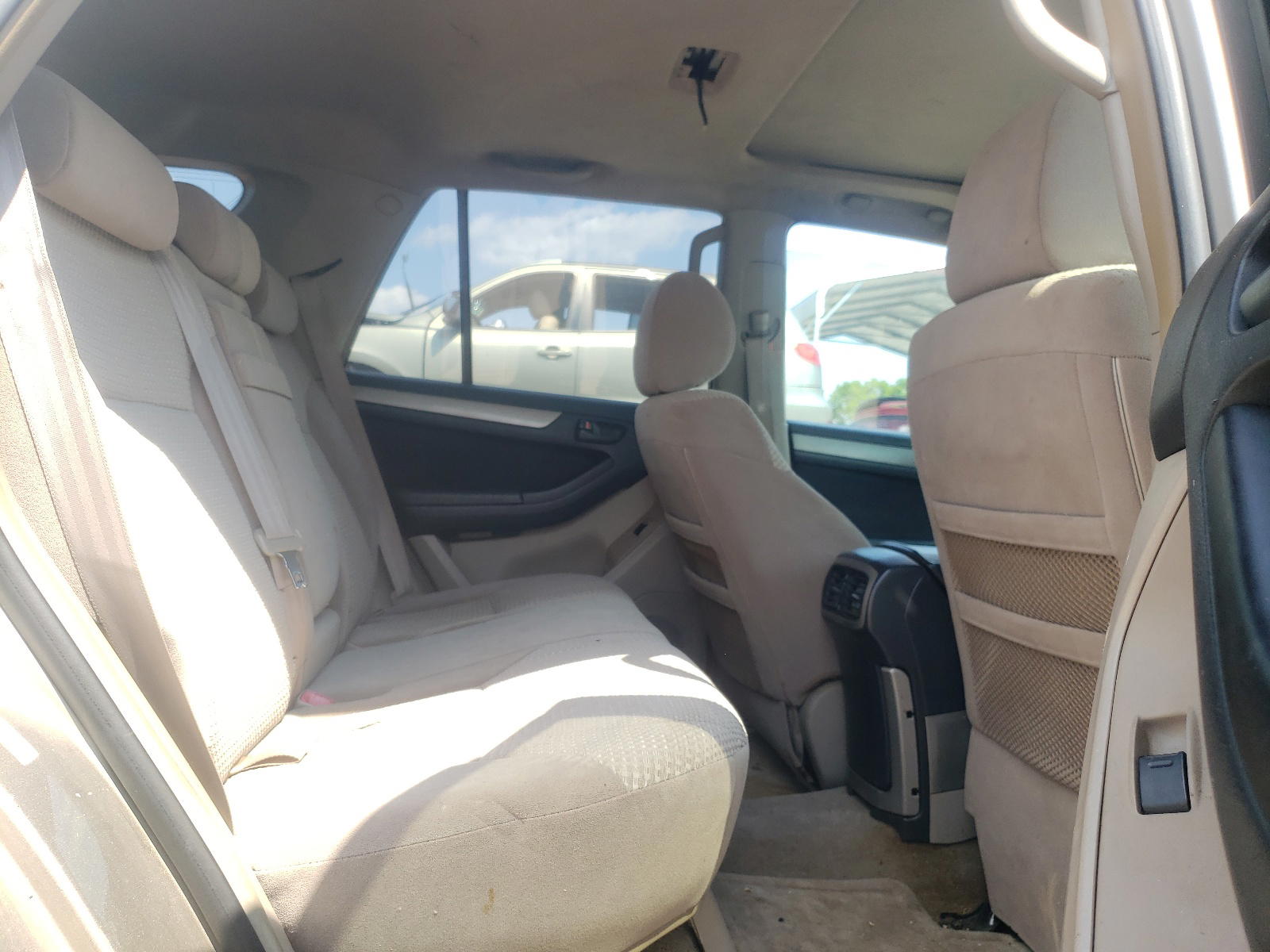 Photo 6 from auction – 2003 TOYOTA 4RUNNER SR with VIN JTEBT14RX30019878