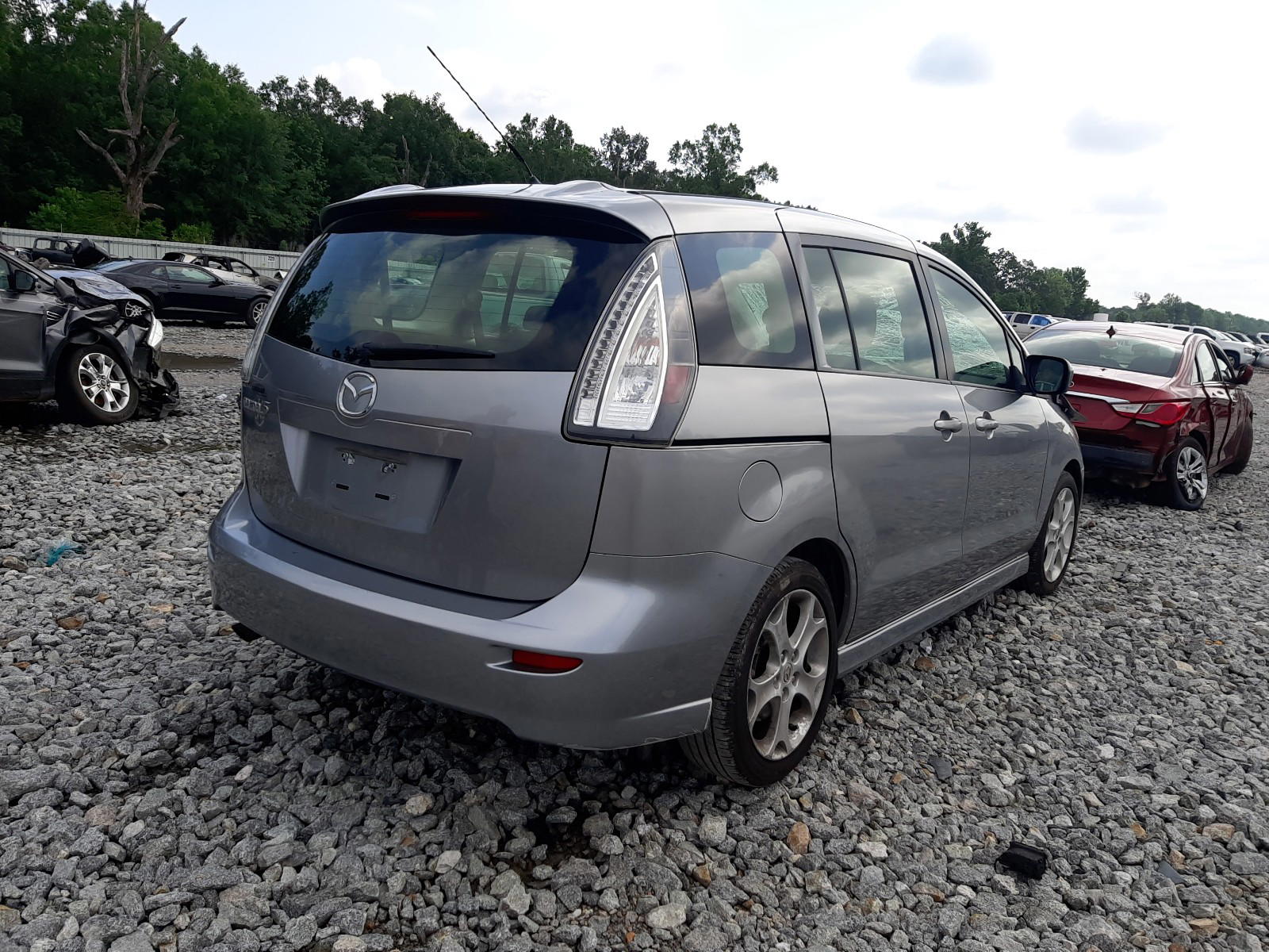 Photo 4 from auction – 2010 MAZDA 5 with VIN JM1CR2W32A0379505