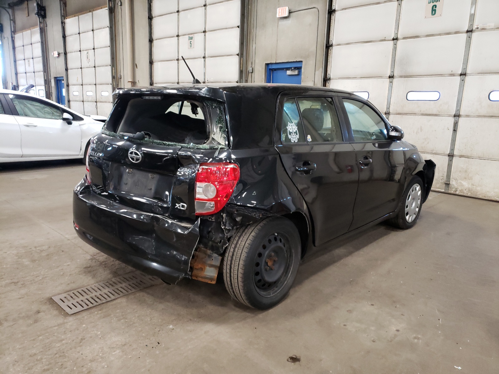 Photo 4 from auction – 2013 TOYOTA SCION XD with VIN JTKKUPB45D1037883