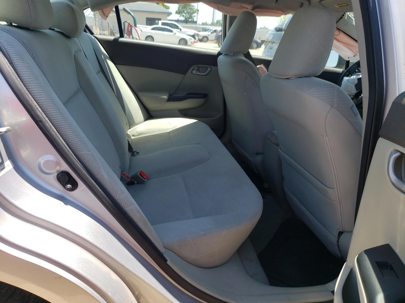 Photo 6 from auction – 2012 HONDA CIVIC LX with VIN 19XFB2F56CE312533
