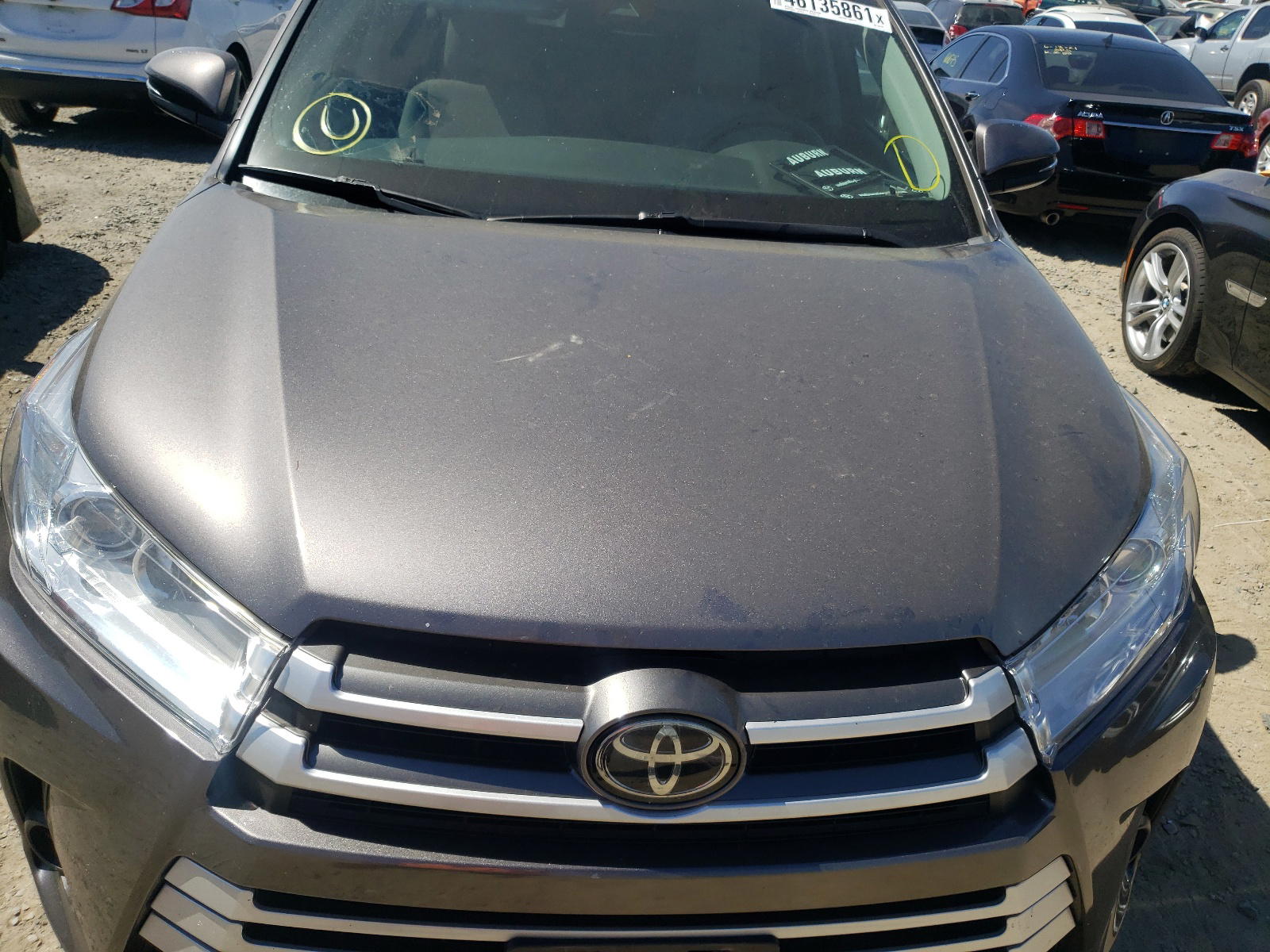 Photo 7 from auction – 2017 TOYOTA HIGHLANDER with VIN 5TDBZRFH9HS445300
