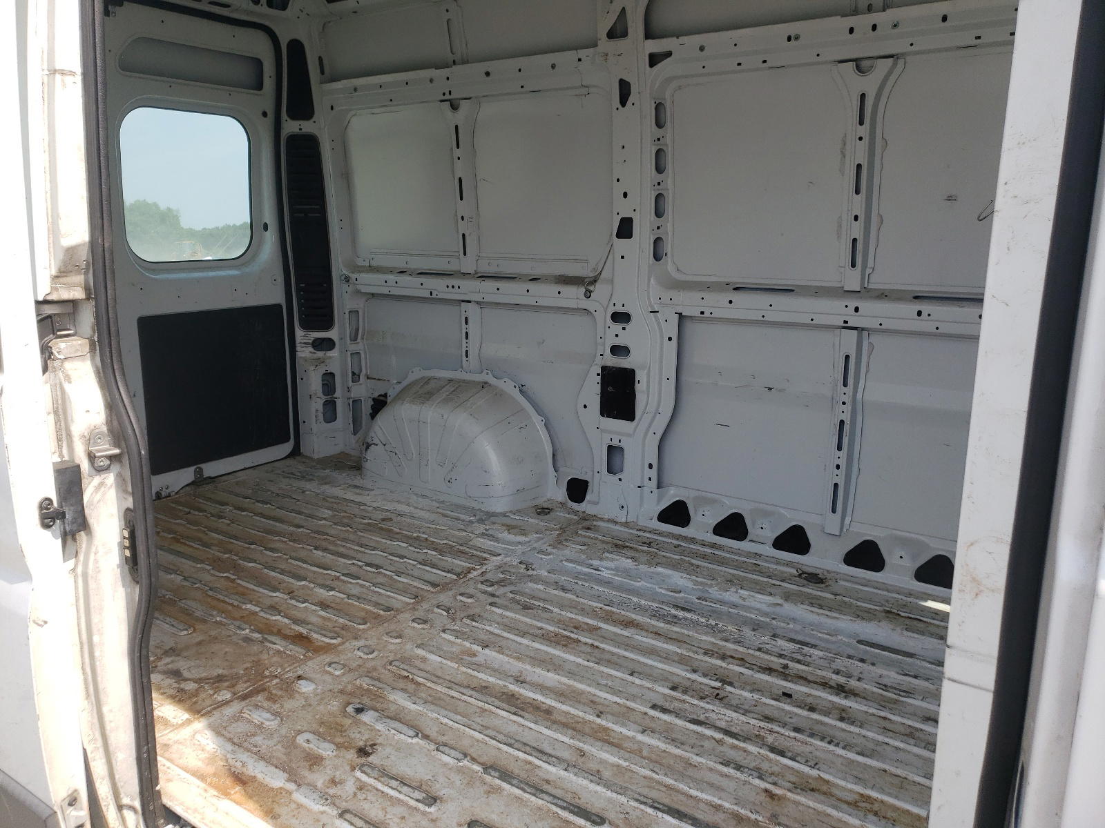 Photo 6 from auction – 2014 RAM PROMASTER with VIN 3C6TRVCG7EE107299