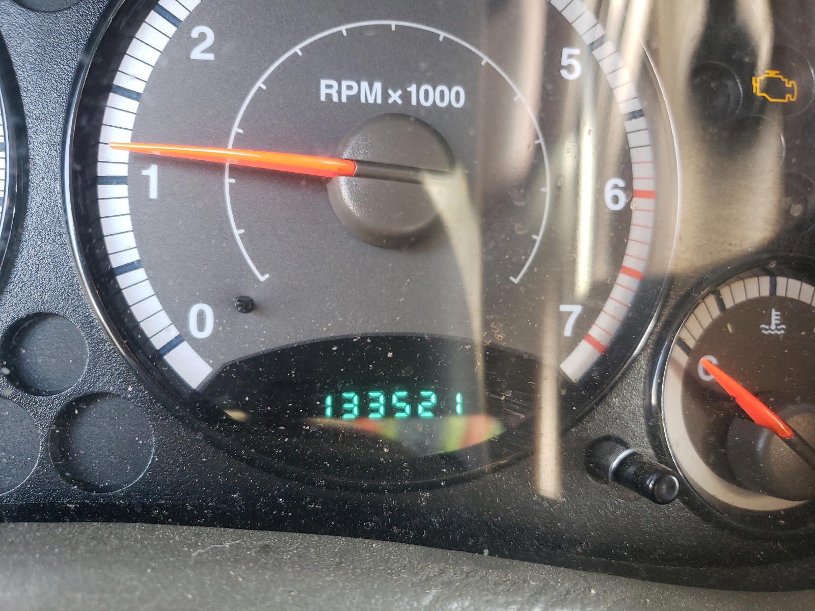 Photo 8 from auction – 2005 JEEP LIBERTY with VIN 1J4GL48K35W665136